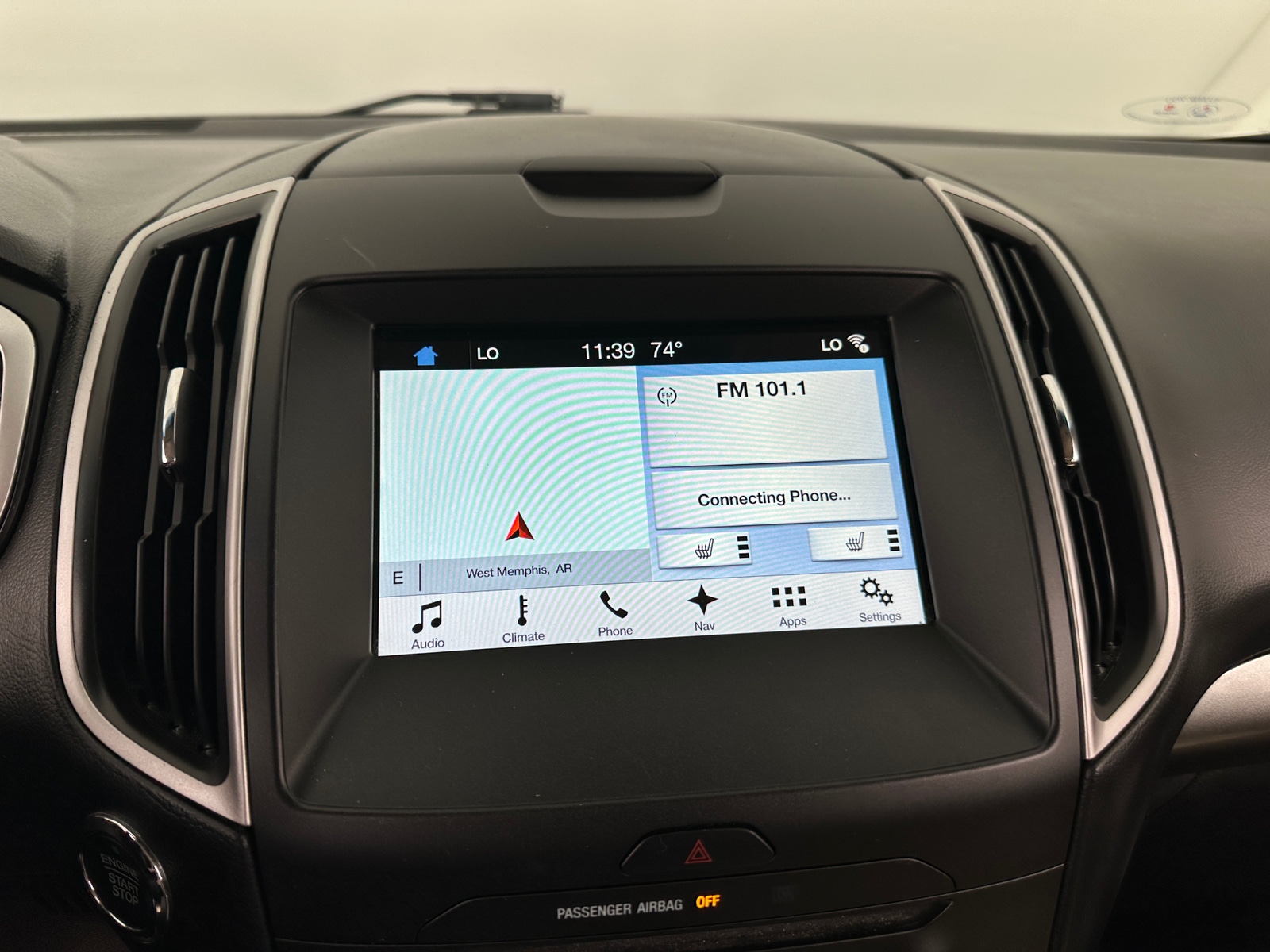 Thumbnail: 2018 Ford Edge - 3