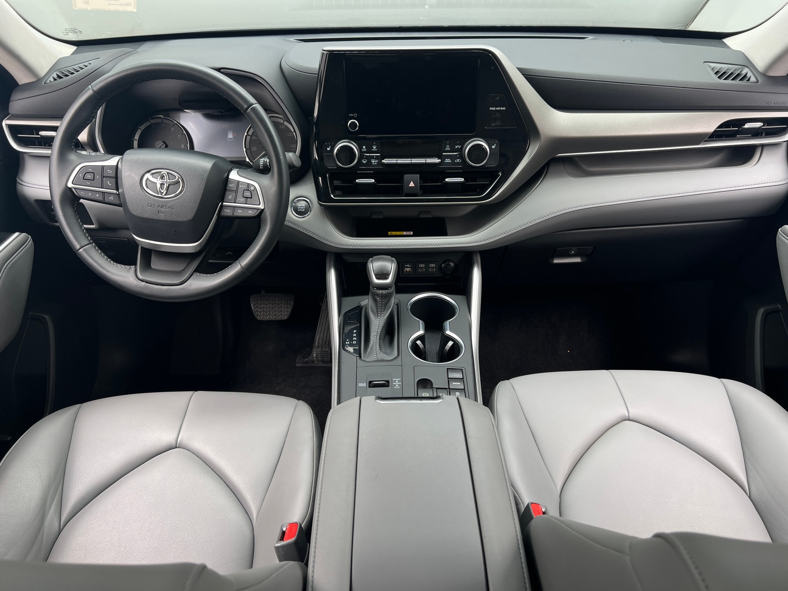 Thumbnail: 2023 Toyota Highlander - 3