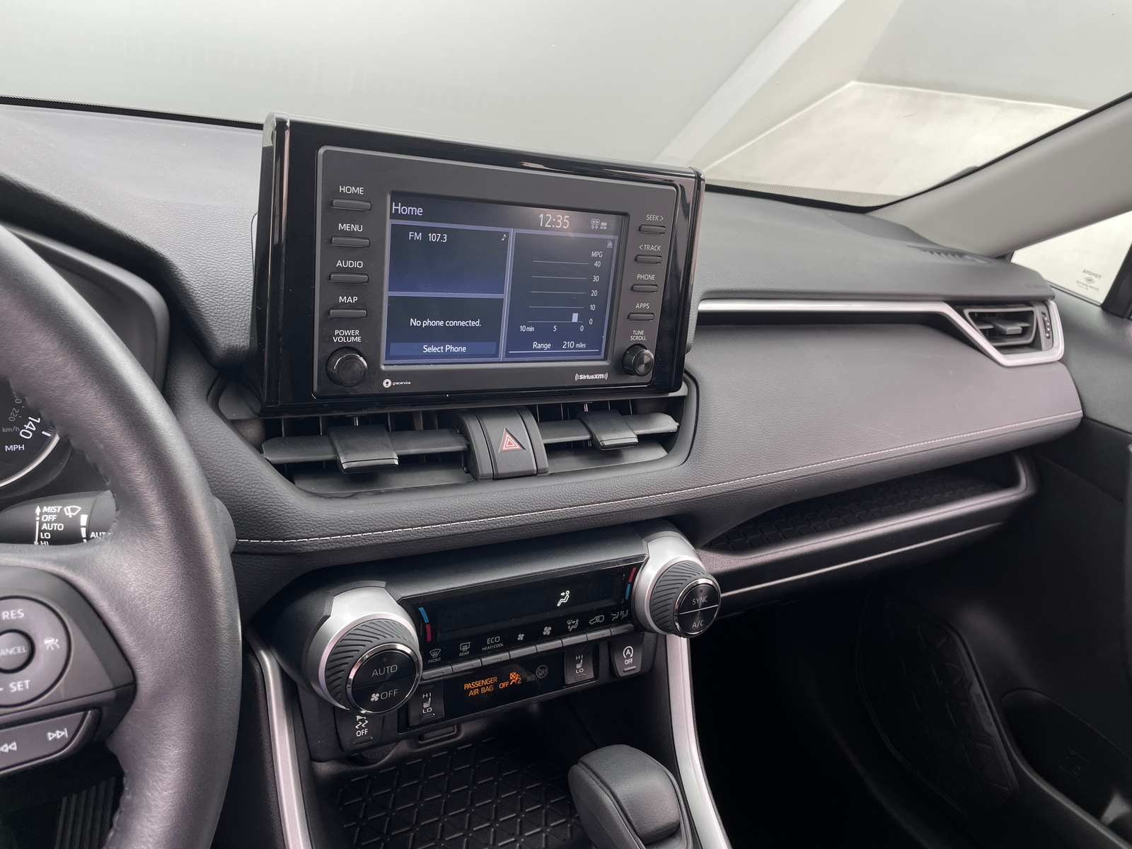 Thumbnail: 2021 Toyota RAV4 - 4
