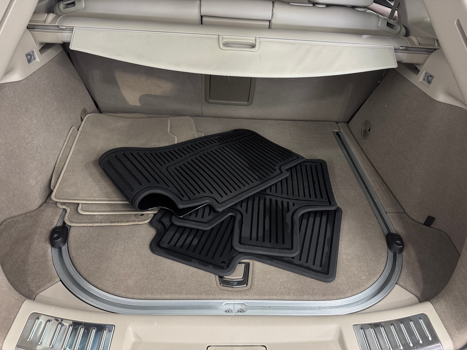 Thumbnail: 2014 Cadillac SRX - 7