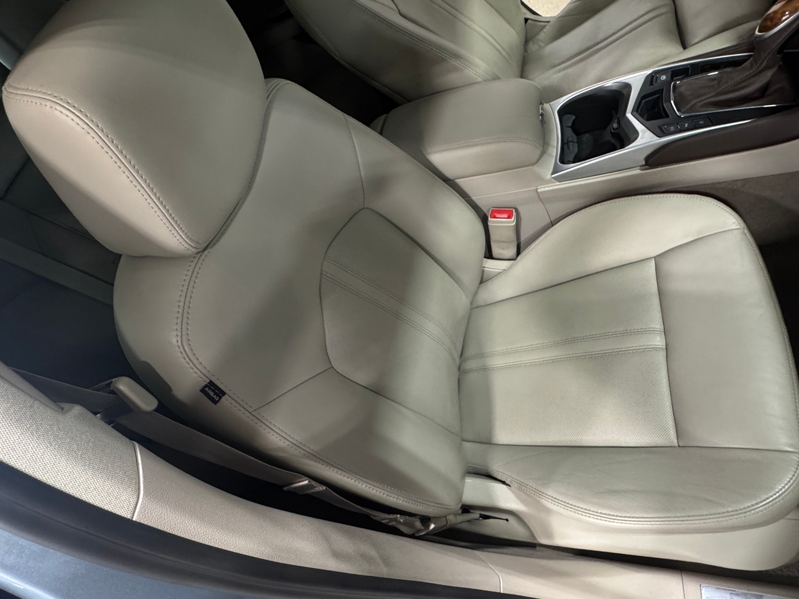 Thumbnail: 2014 Cadillac SRX - 2
