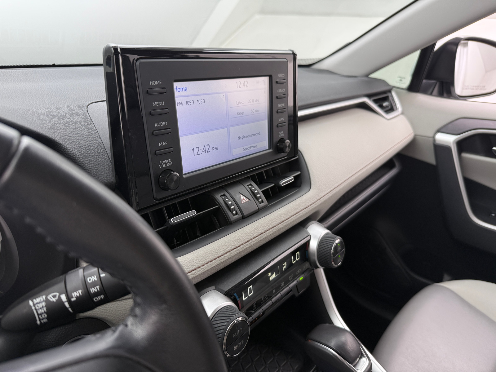 Thumbnail: 2019 Toyota RAV4 - 3