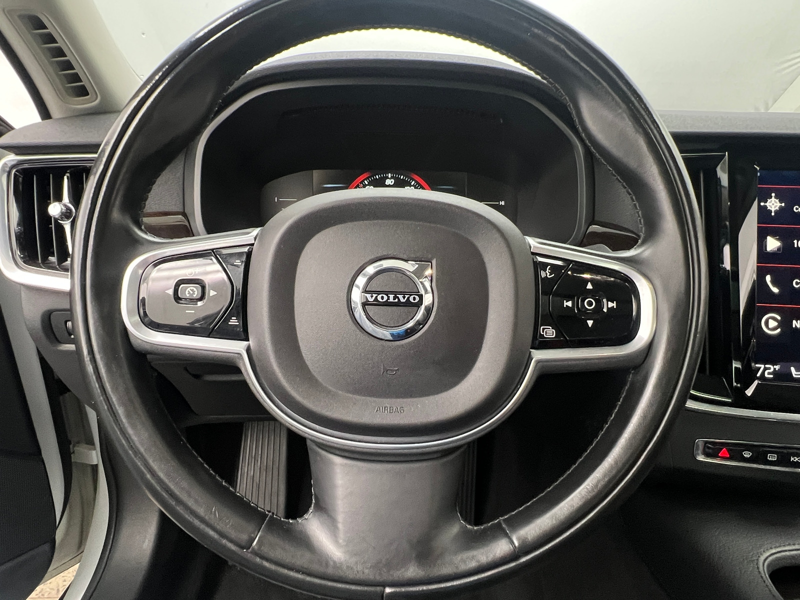 Thumbnail: 2018 Volvo S90 - 4