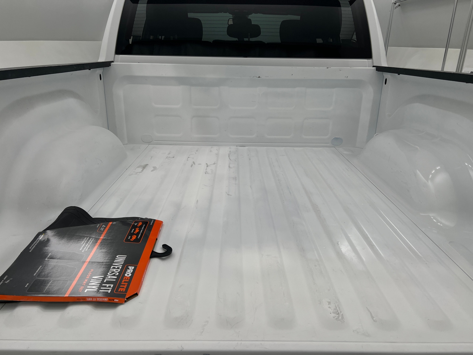 Thumbnail: 2023 RAM 1500 Classic - 7