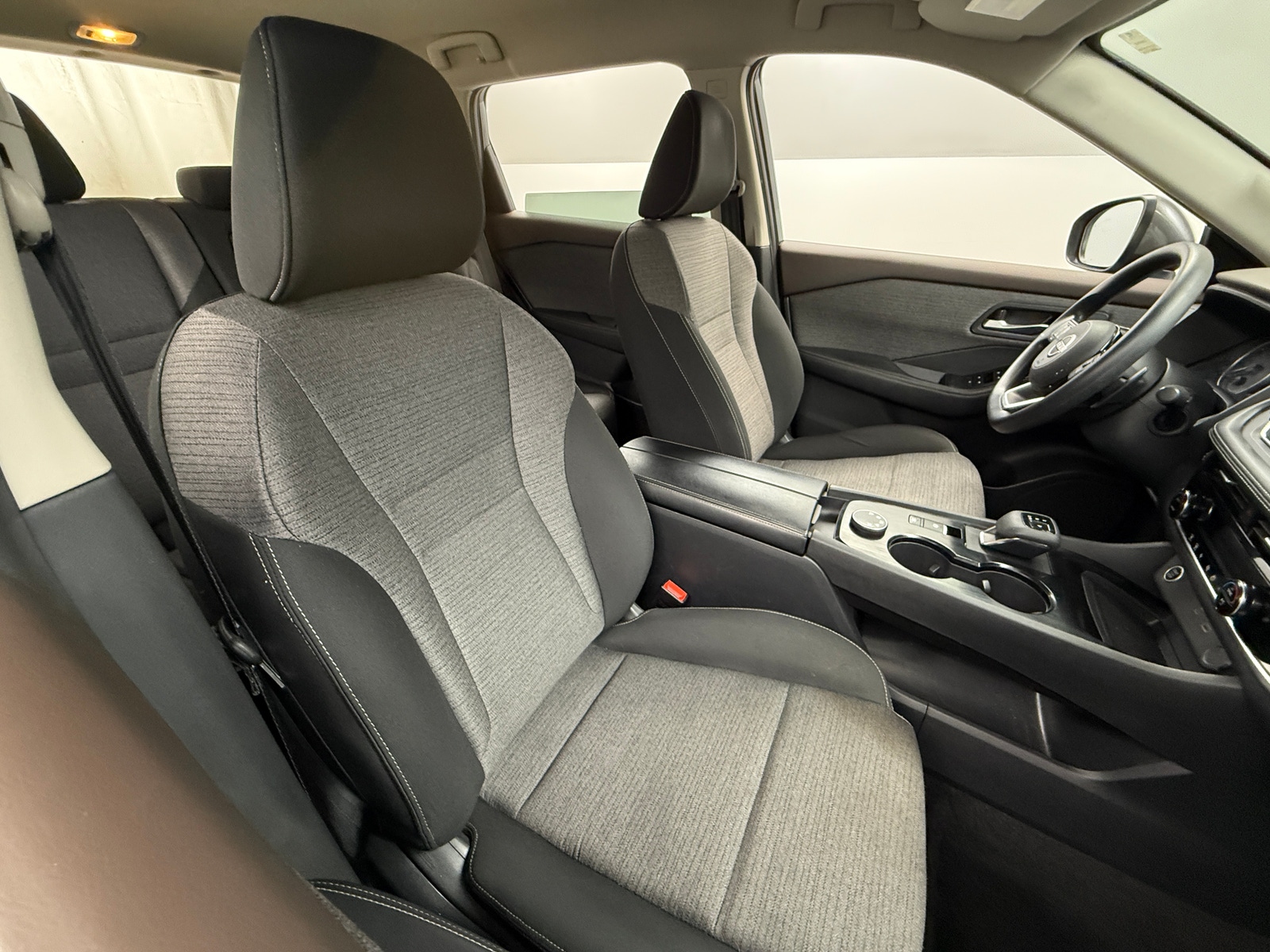 Thumbnail: 2022 Nissan Rogue - 2