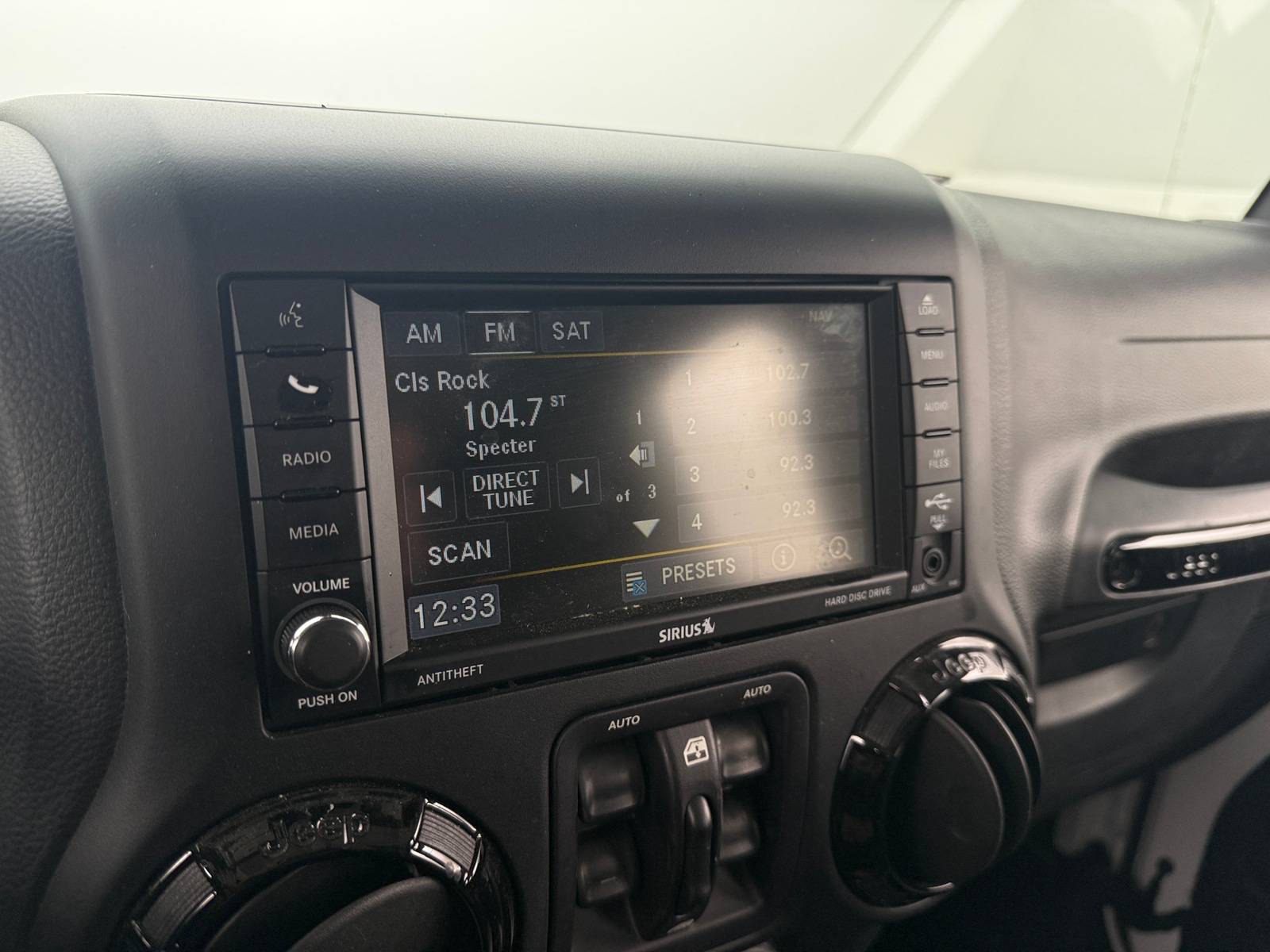 Thumbnail: 2015 Jeep Wrangler - 3