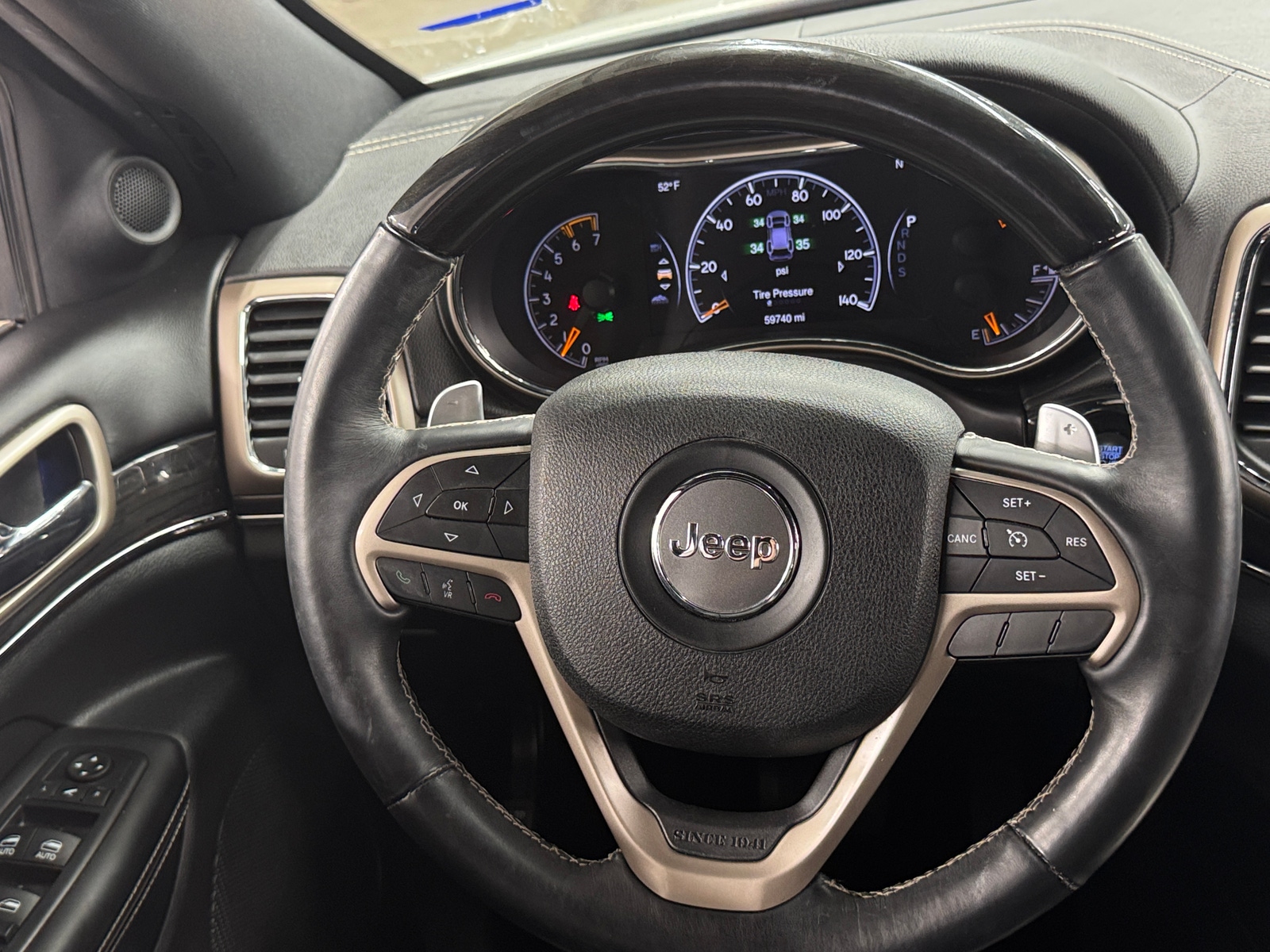 Thumbnail: 2015 Jeep Grand Cherokee - 4