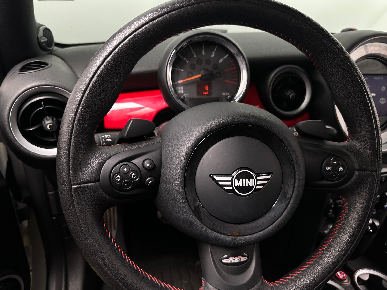 Thumbnail: 2013 MINI Cooper Hardtop - 5