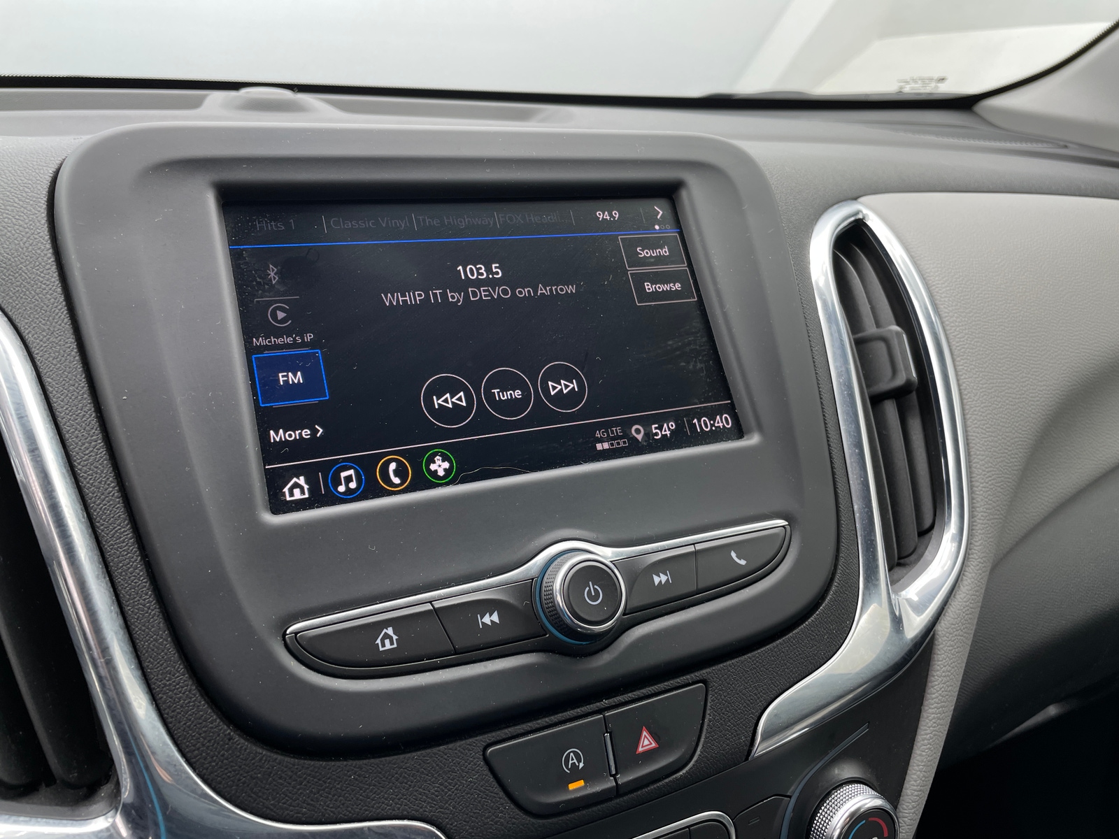 Thumbnail: 2023 Chevrolet Equinox - 4