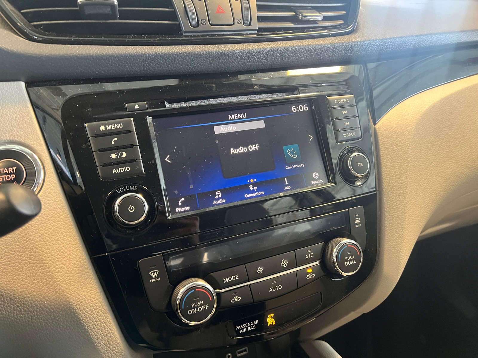 Thumbnail: 2020 Nissan Rogue Sport - 4