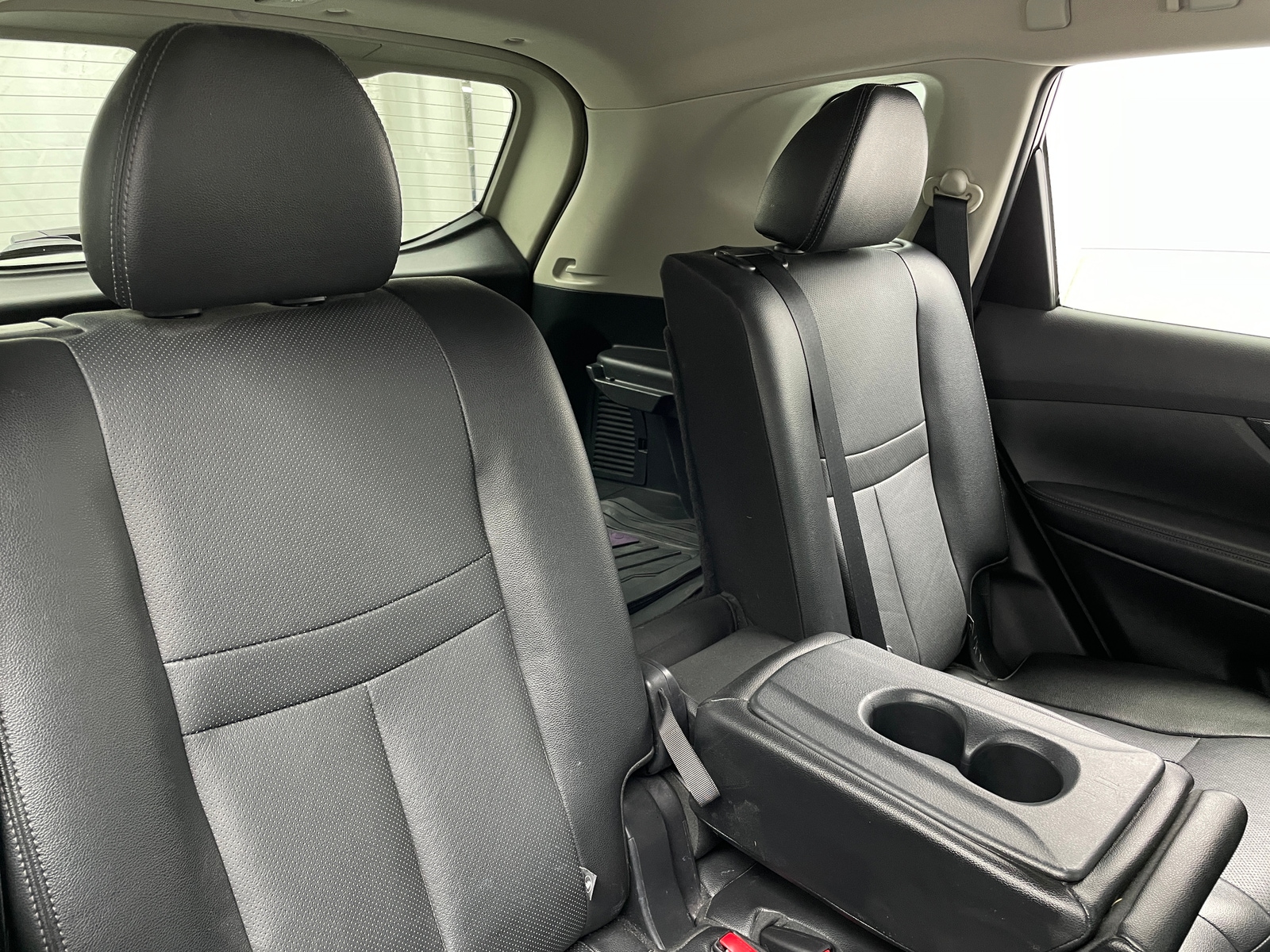 Thumbnail: 2016 Nissan Rogue - 5