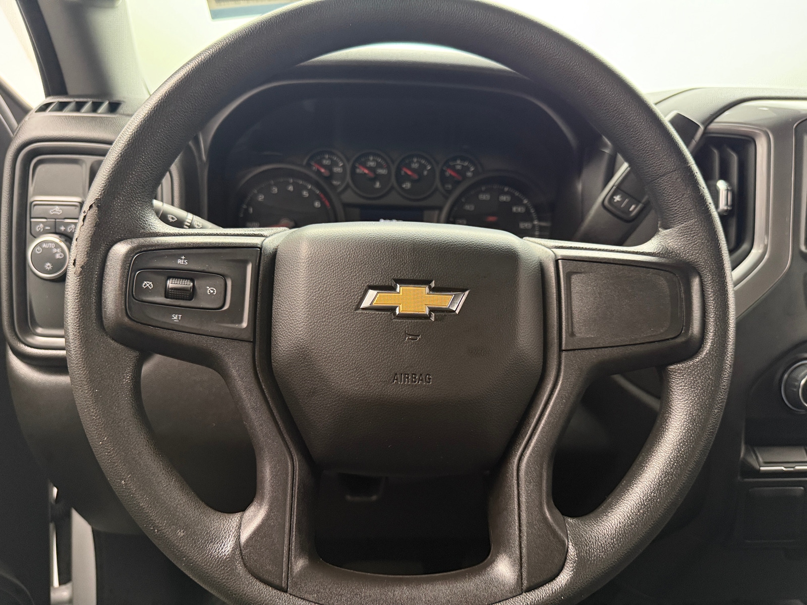Thumbnail: 2022 Chevrolet Silverado 1500 - 5