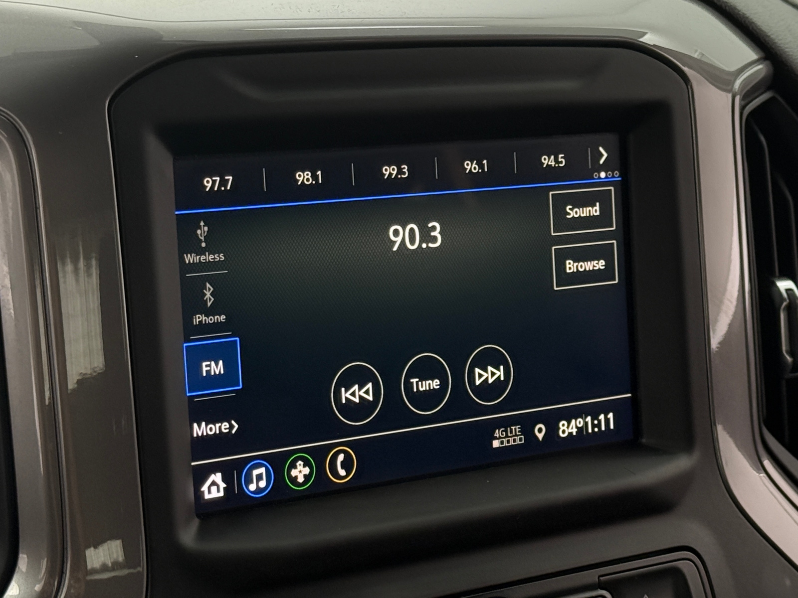 Thumbnail: 2022 Chevrolet Silverado 1500 - 4