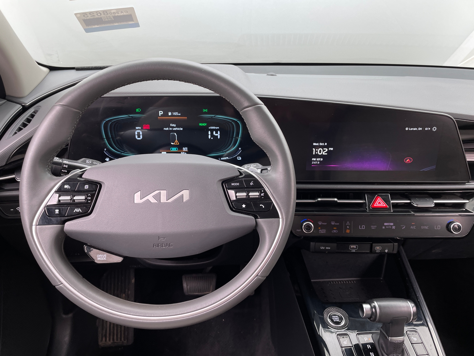 Thumbnail: 2023 Kia Niro - 4