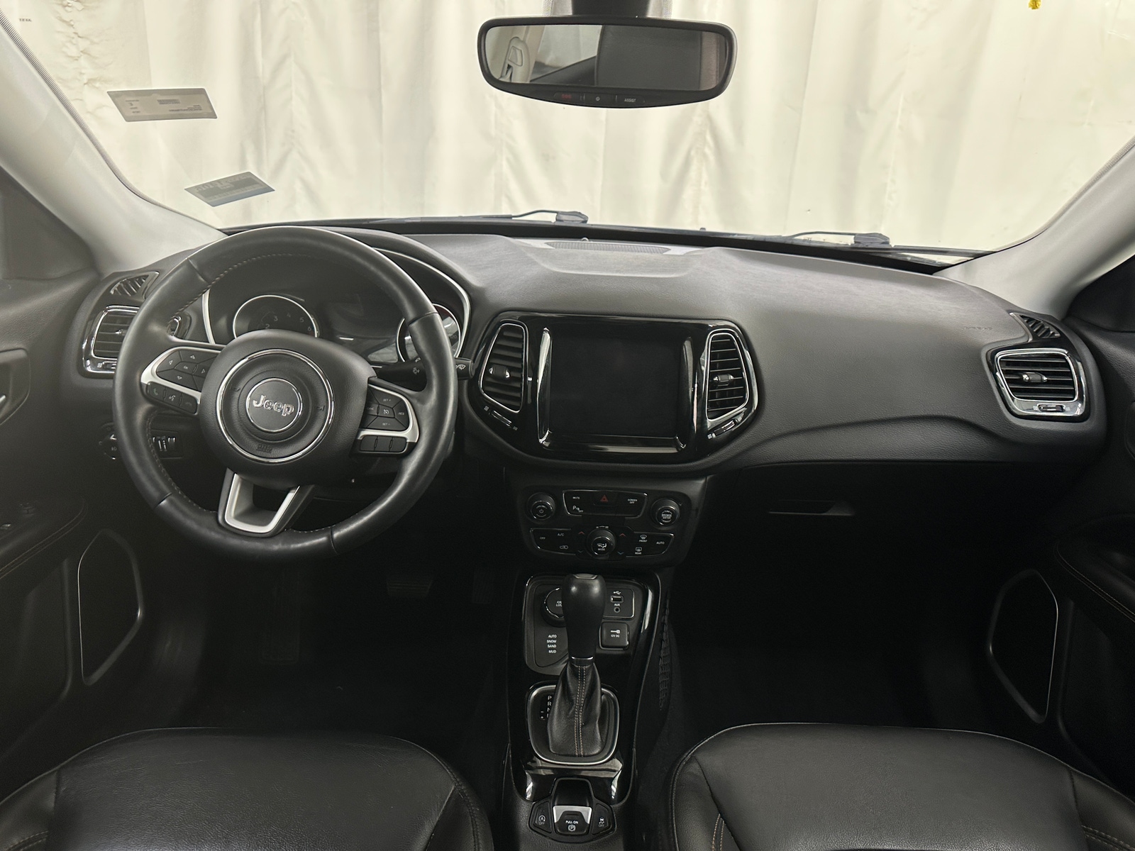 Thumbnail: 2018 Jeep Compass - 2