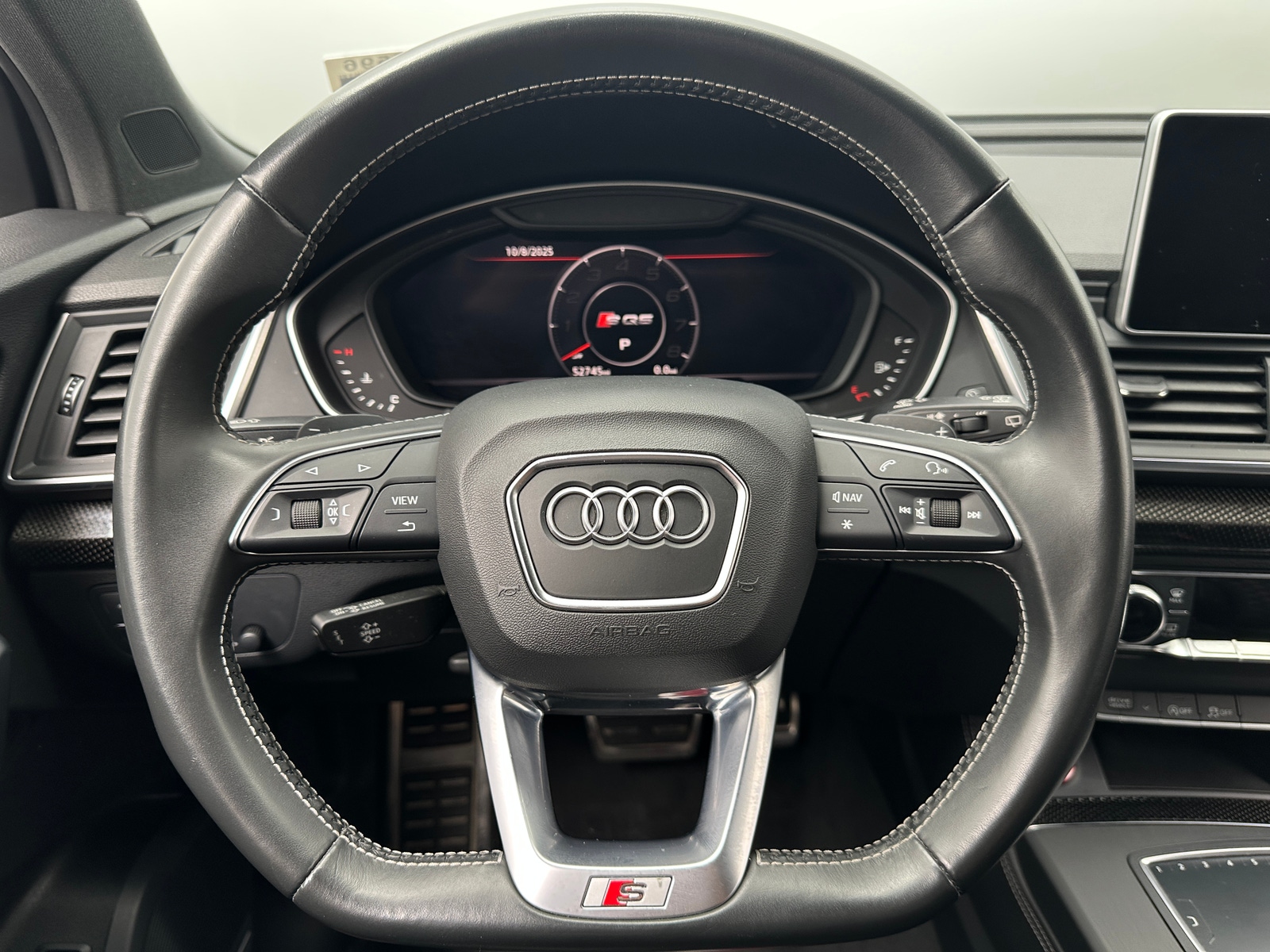 Thumbnail: 2020 Audi SQ5 - 4