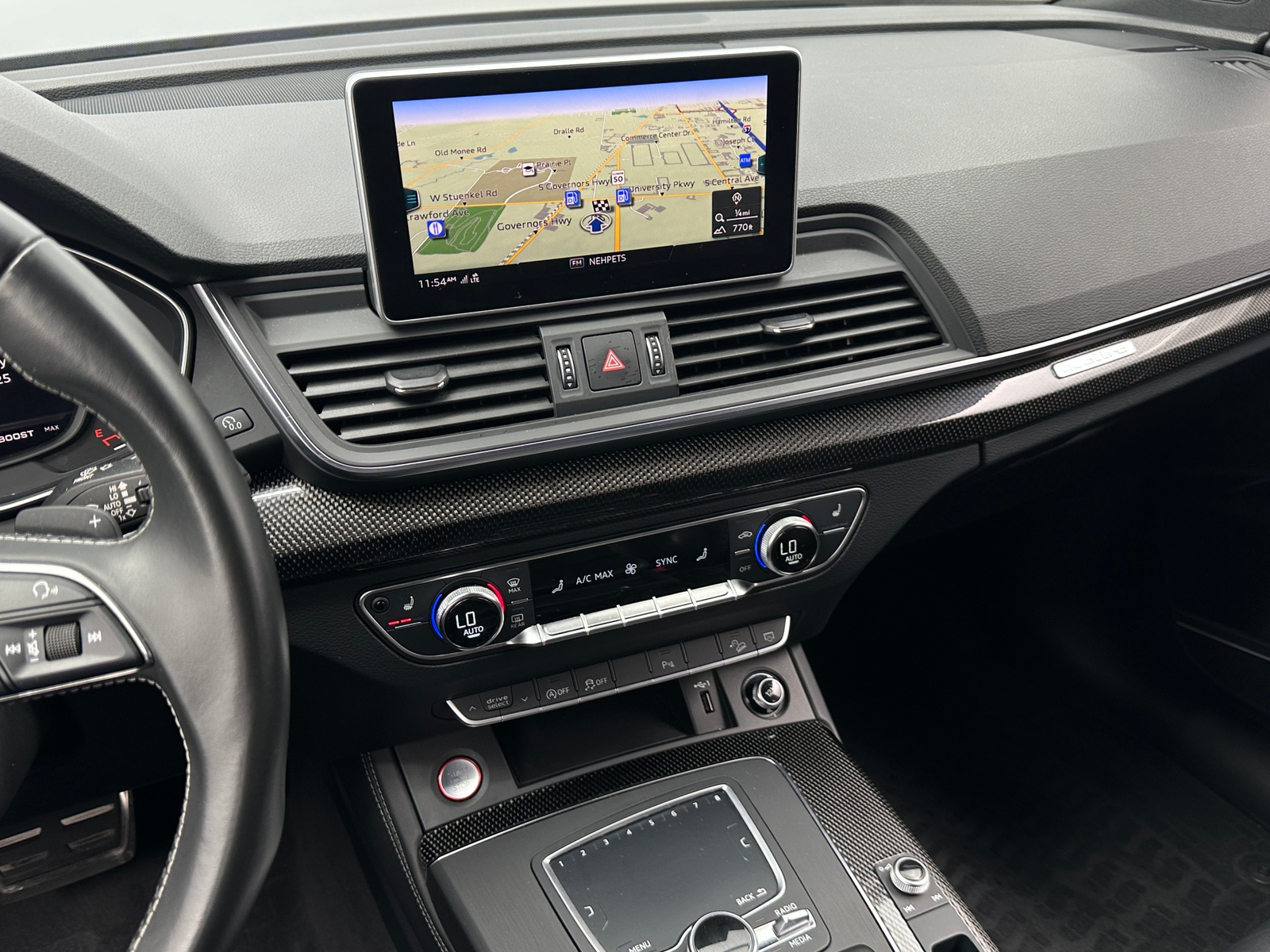 Thumbnail: 2020 Audi SQ5 - 3