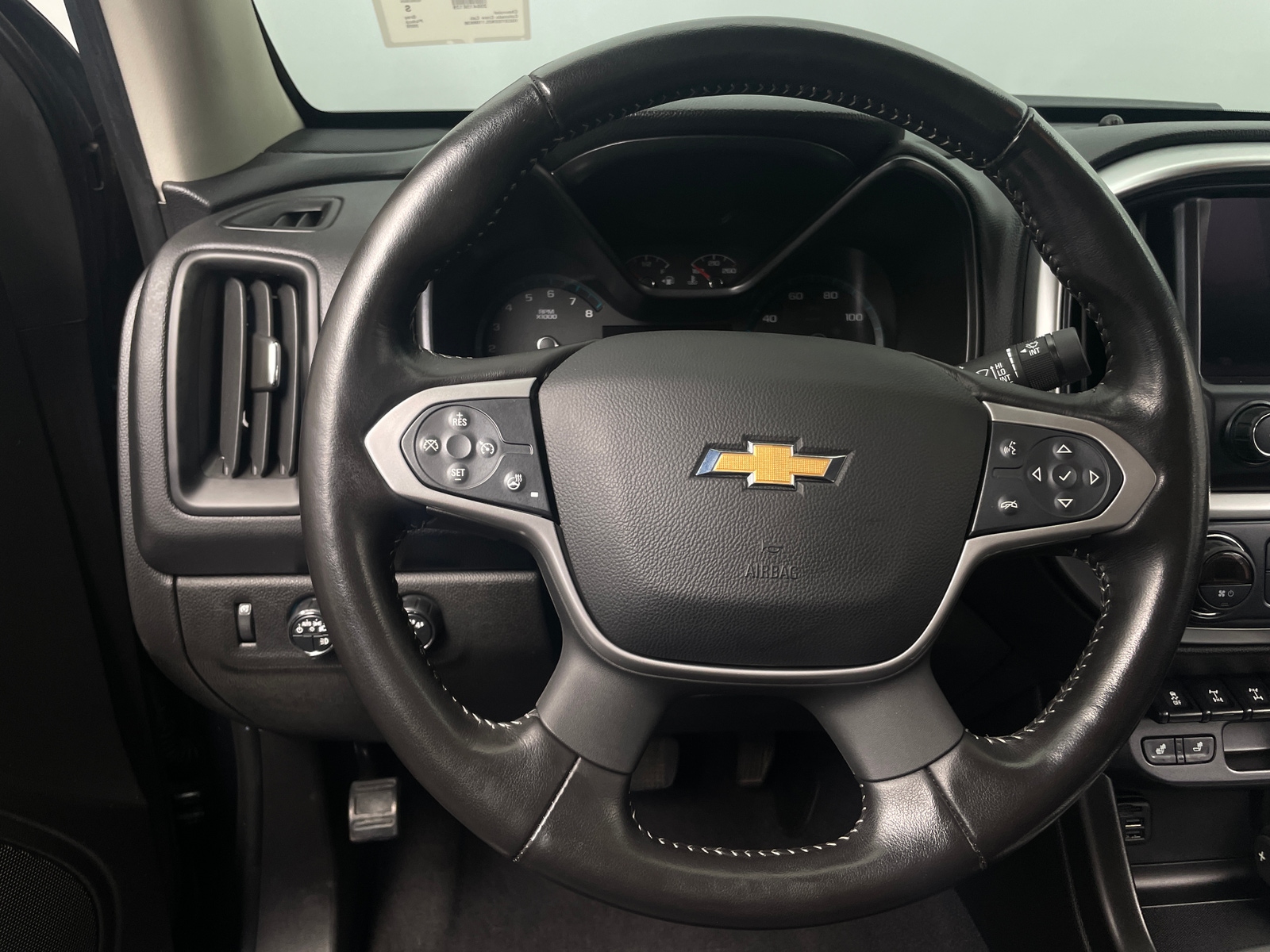 Thumbnail: 2020 Chevrolet Colorado - 4