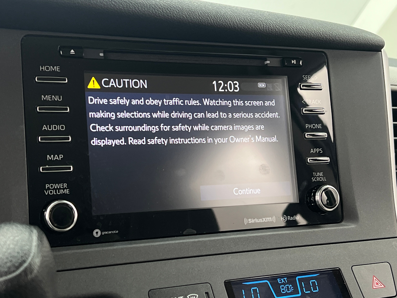 Thumbnail: 2020 Toyota Sienna - 4