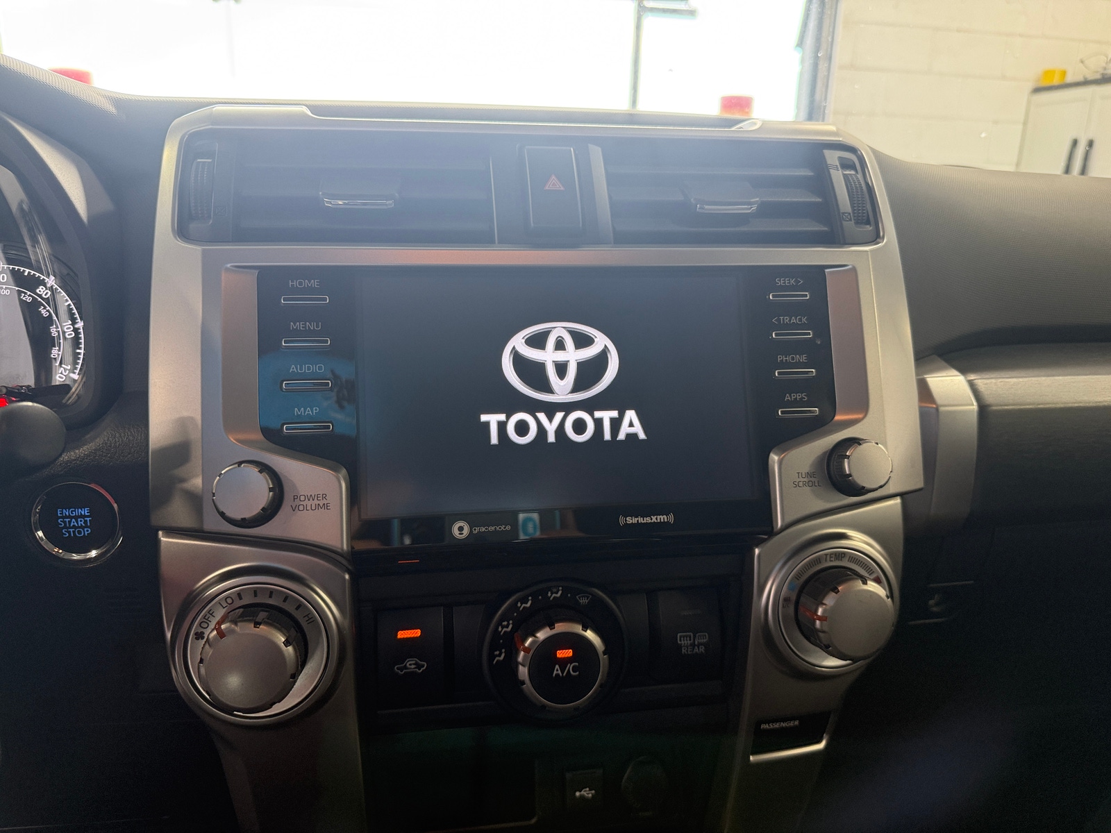 Thumbnail: 2024 Toyota 4Runner - 4