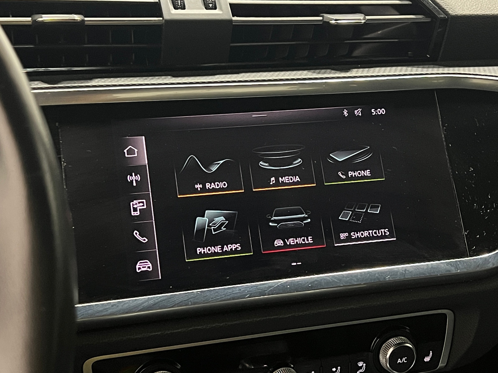 Thumbnail: 2020 Audi Q3 - 3