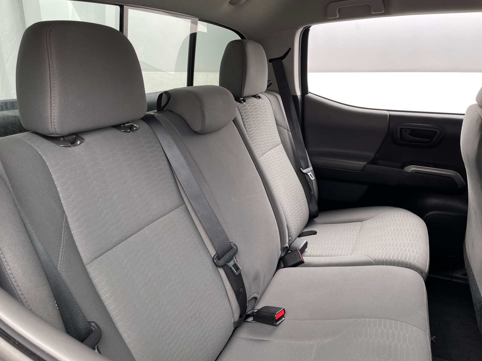 Thumbnail: 2018 Toyota Tacoma - 6