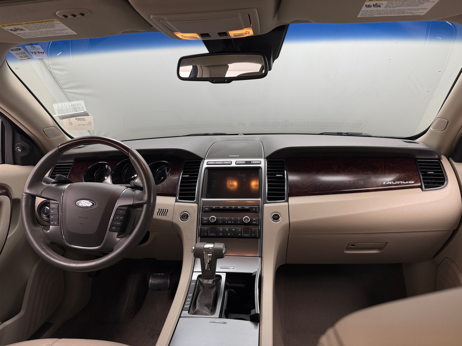 Thumbnail: 2011 Ford Taurus - 2