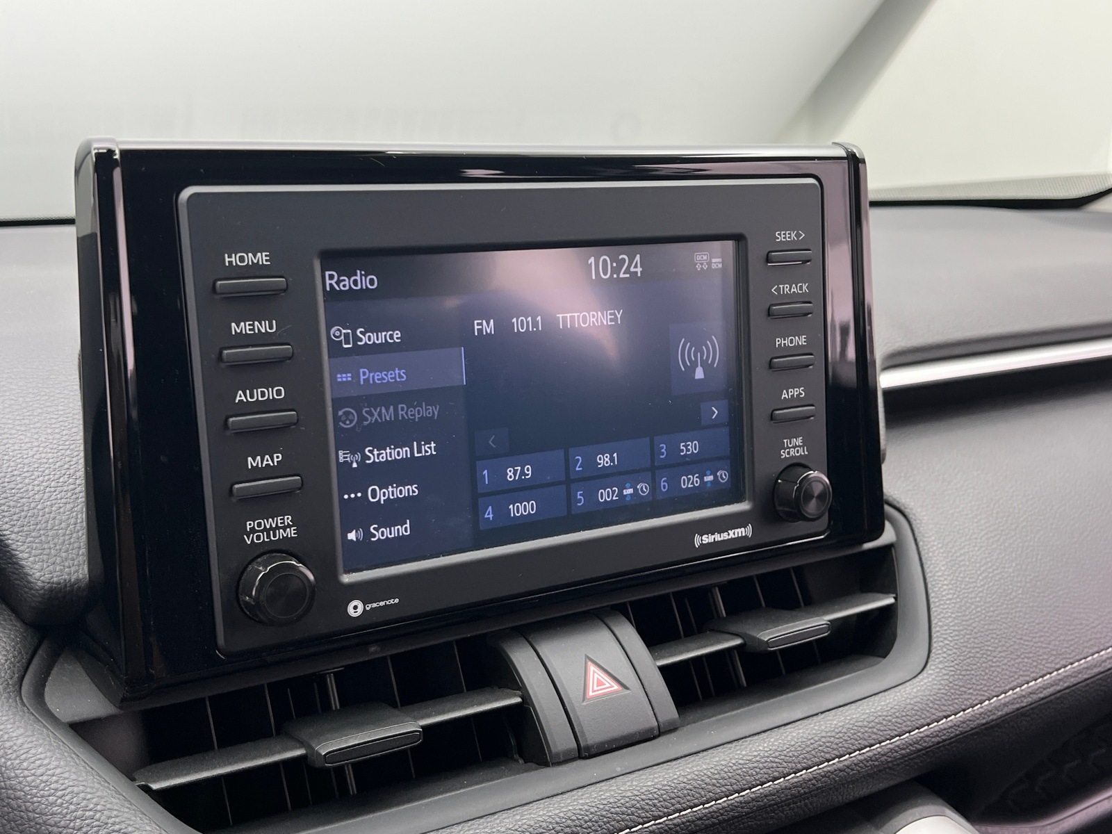 Thumbnail: 2021 Toyota RAV4 - 4