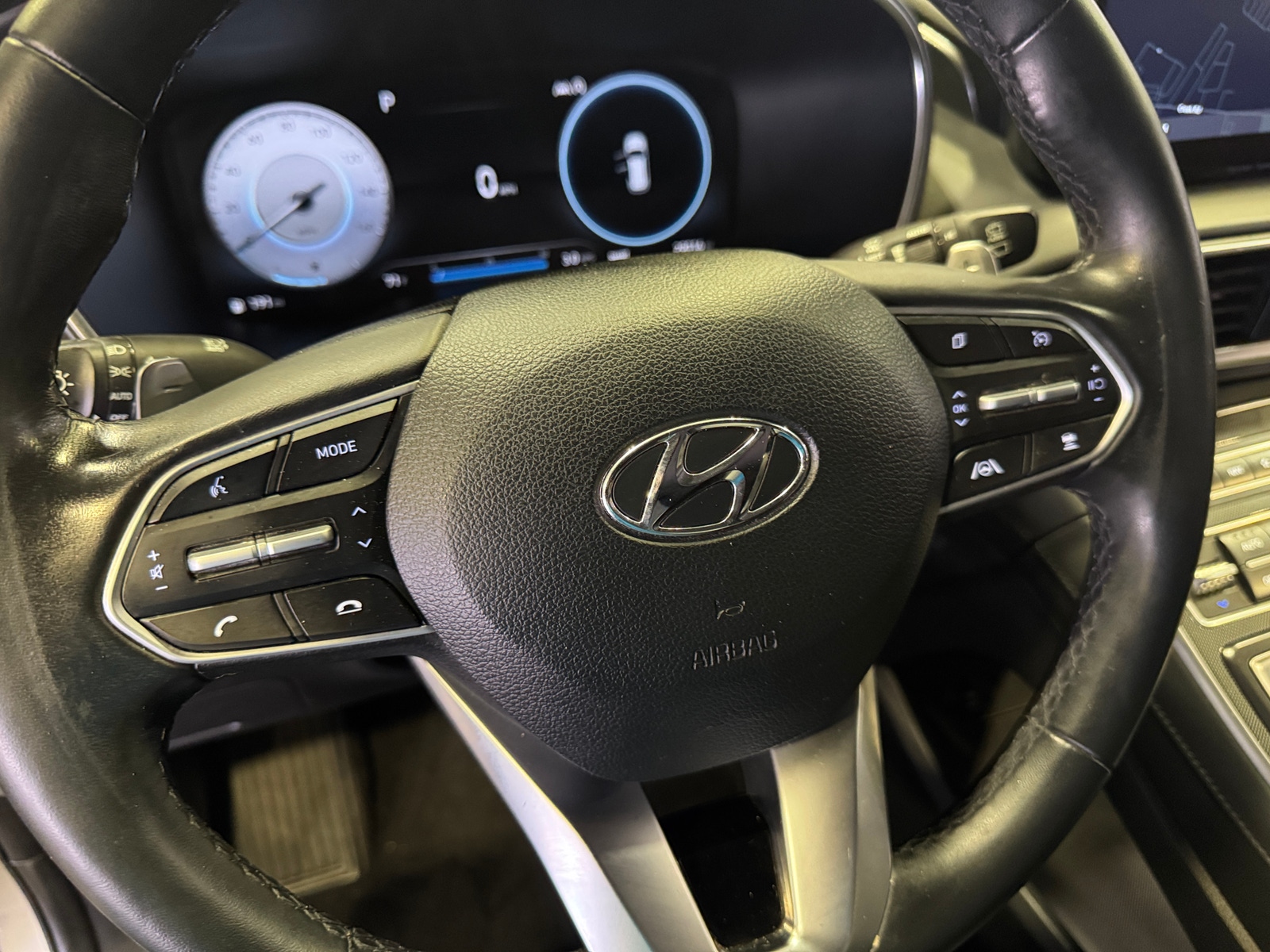 Thumbnail: 2022 Hyundai Santa Fe - 4
