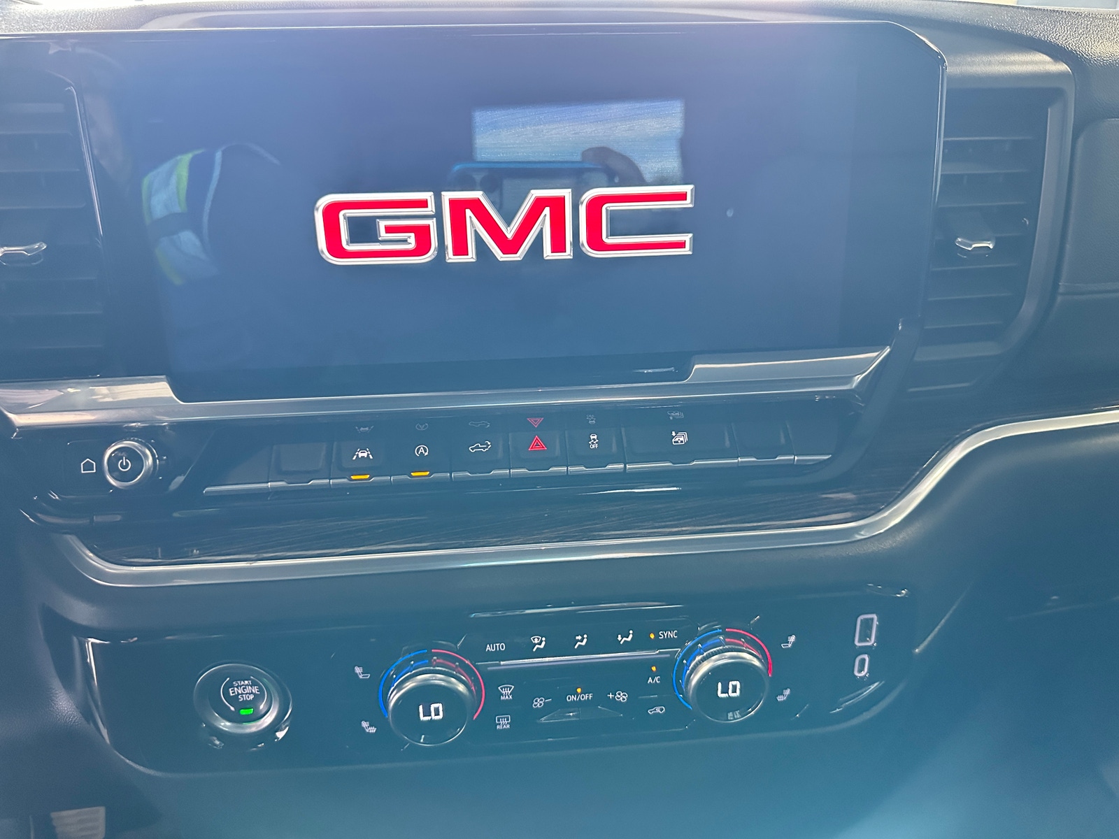 Thumbnail: 2023 GMC Sierra 1500 - 4
