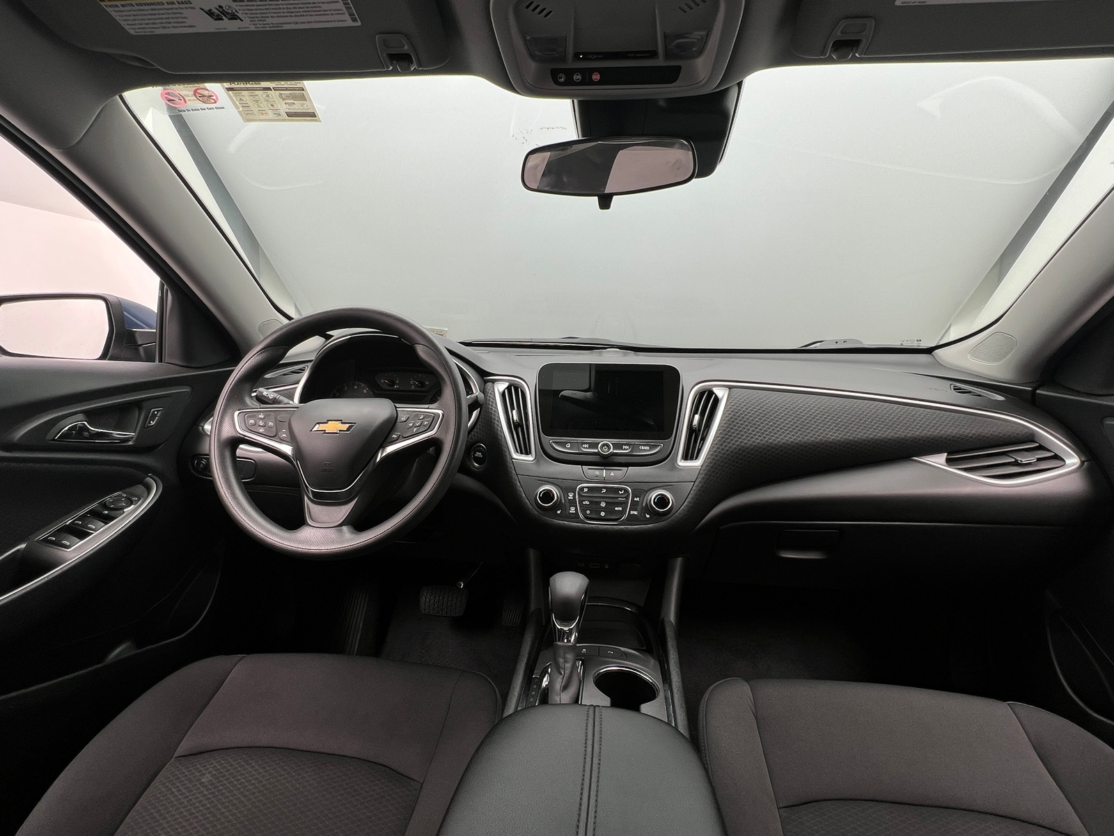 Thumbnail: 2024 Chevrolet Malibu - 3