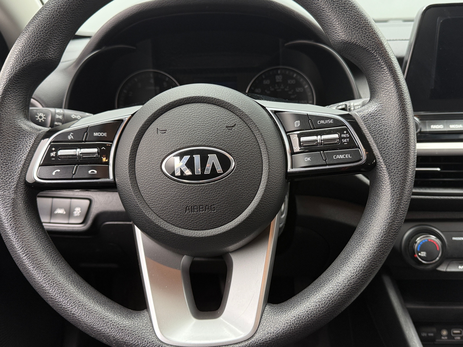 Thumbnail: 2020 Kia Forte - 5