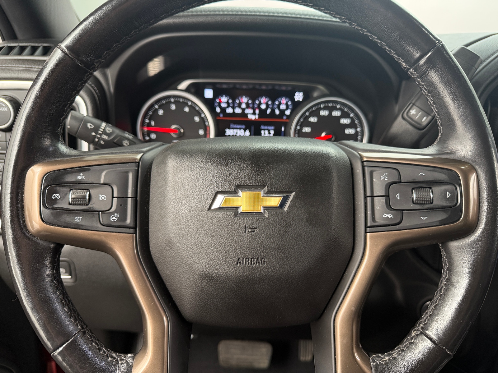 Thumbnail: 2020 Chevrolet Silverado 2500 - 4