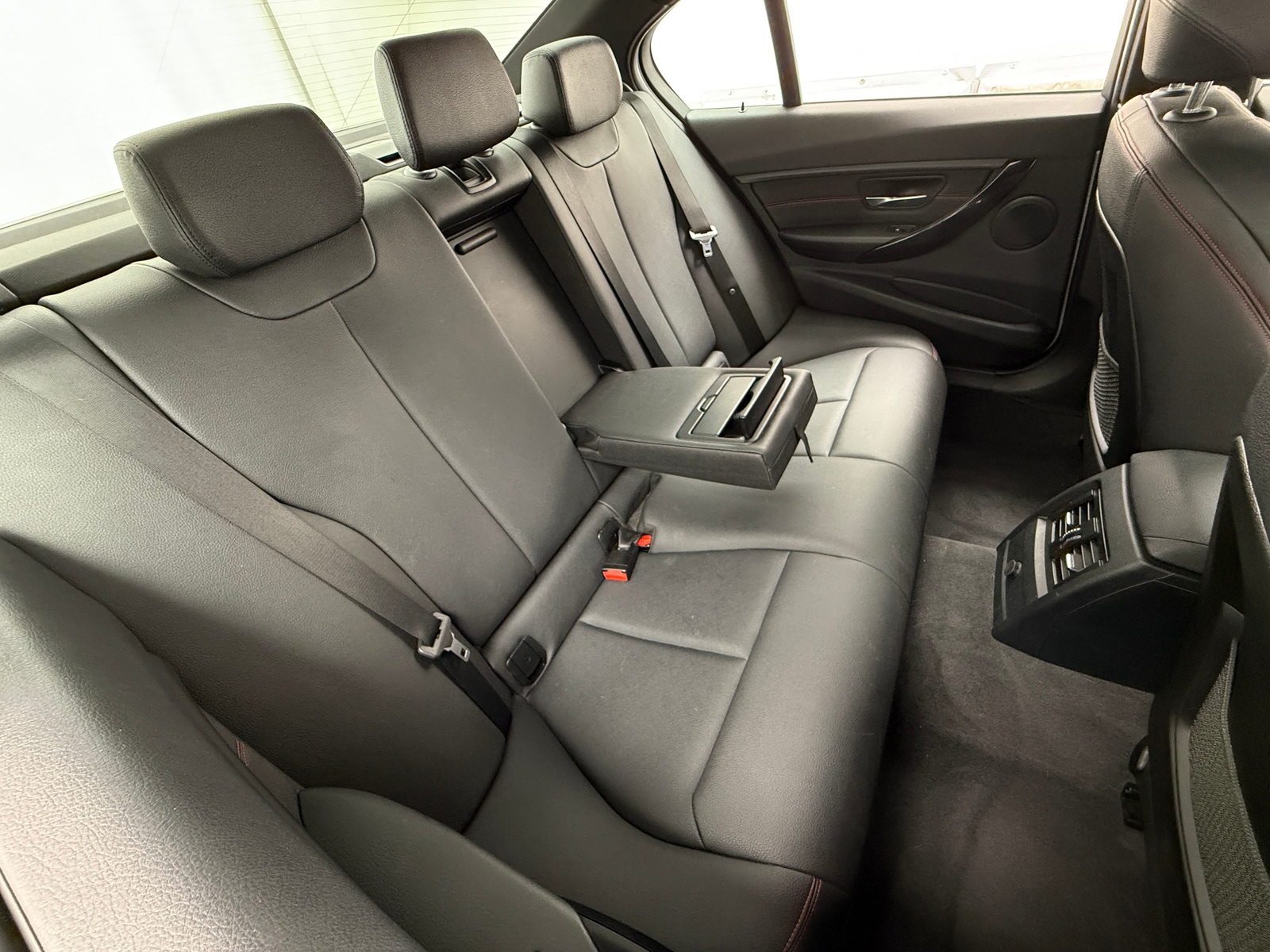 Thumbnail: 2014 BMW 3 Series - 5