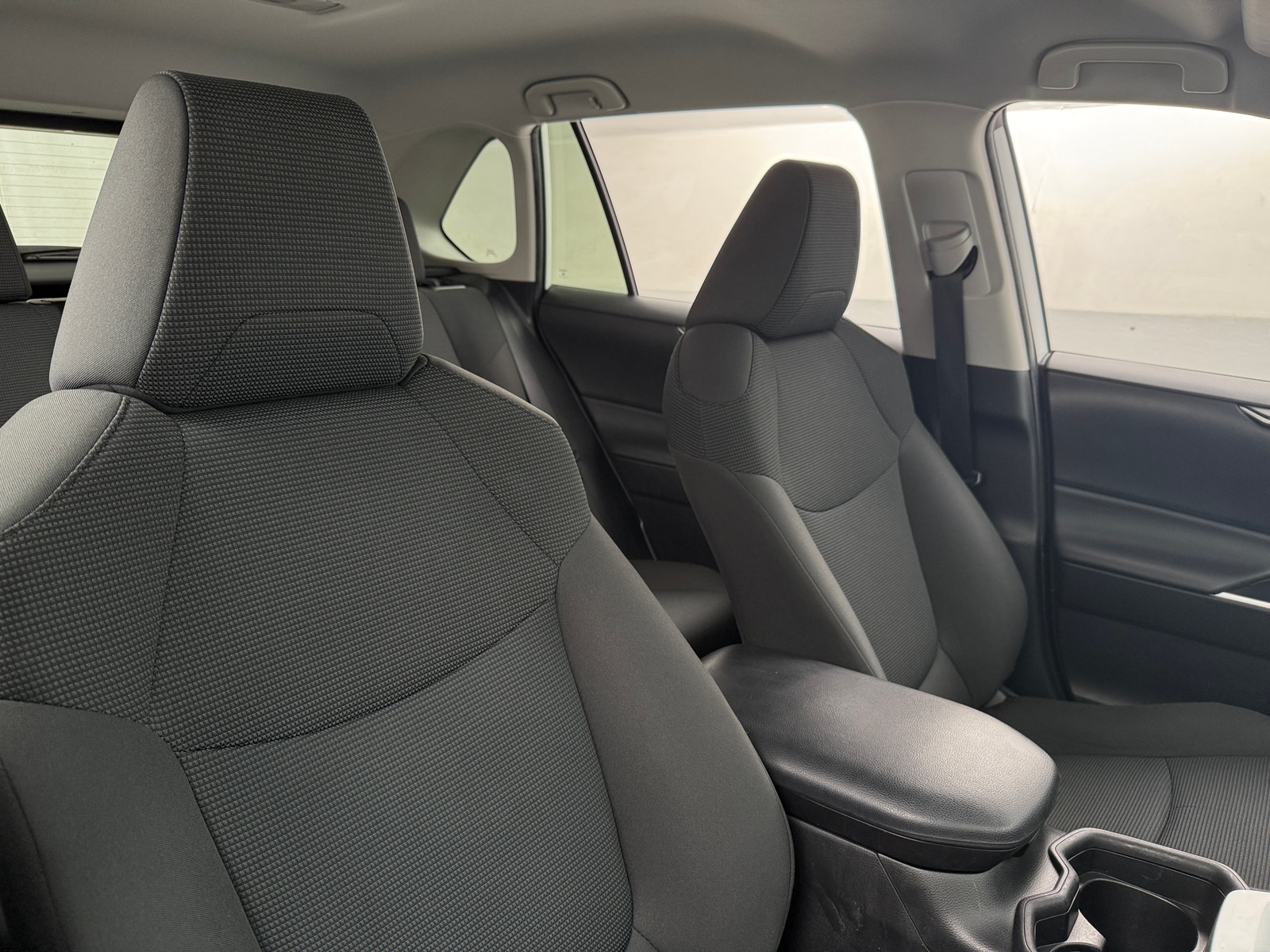 Thumbnail: 2021 Toyota RAV4 - 2