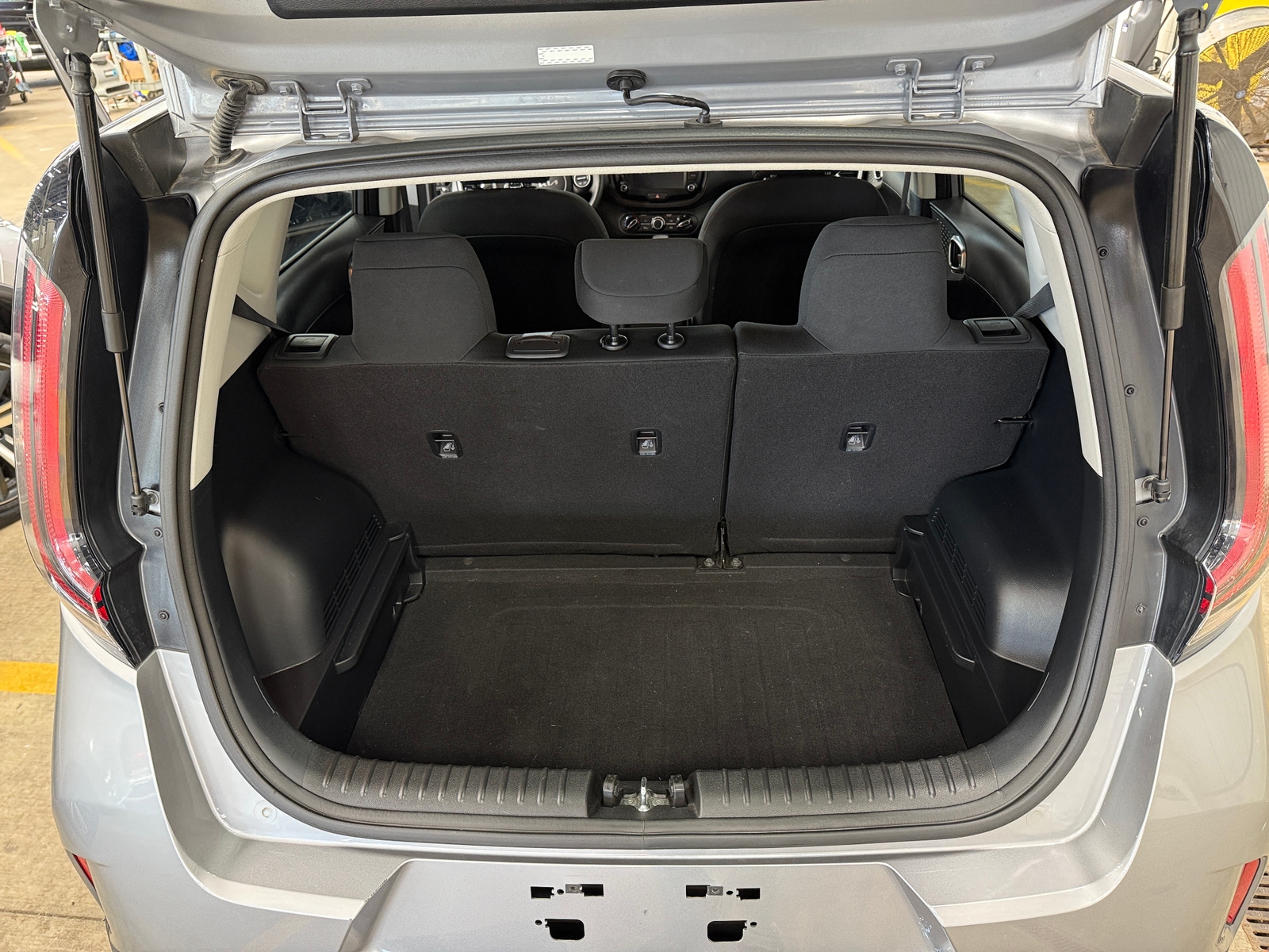 Thumbnail: 2023 Kia Soul - 7