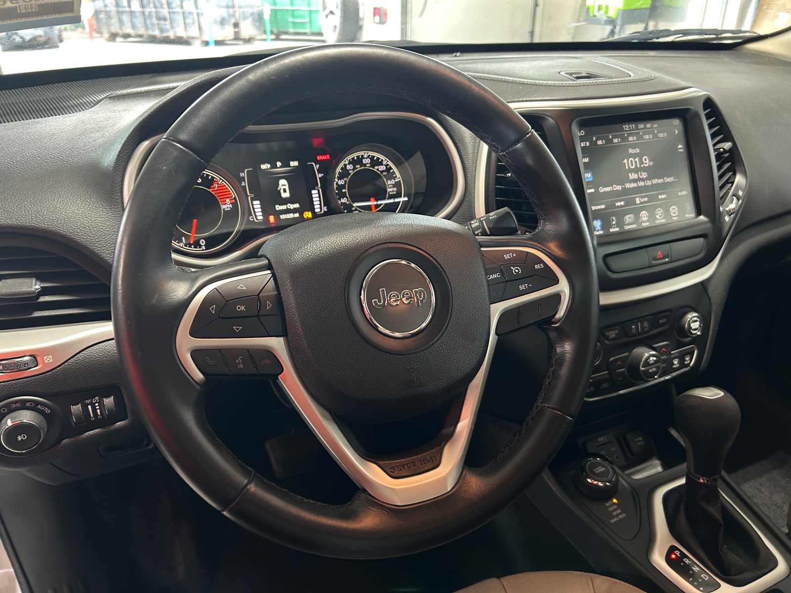 Thumbnail: 2016 Jeep Cherokee - 4