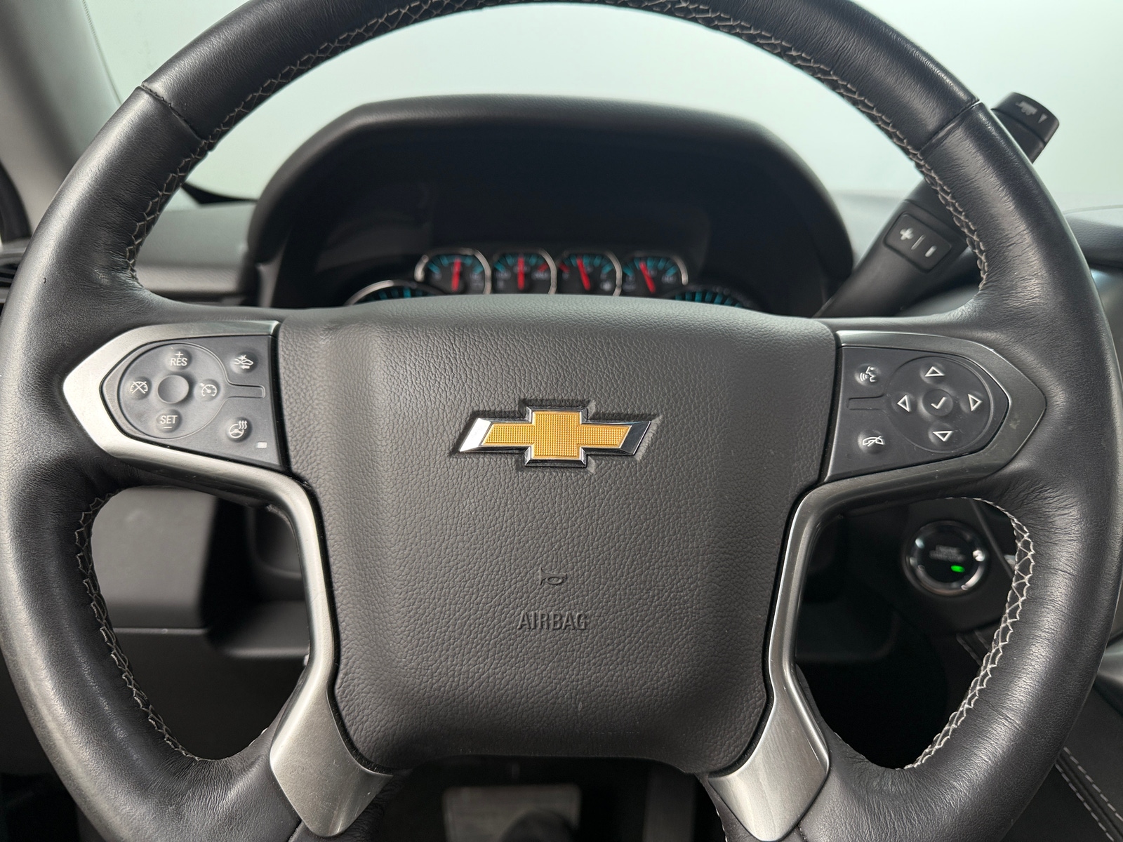 Thumbnail: 2018 Chevrolet Tahoe - 4