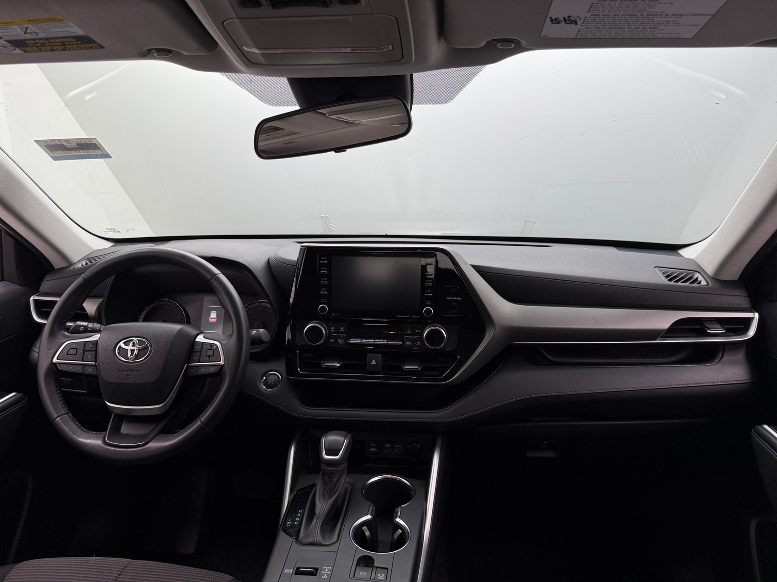 Thumbnail: 2022 Toyota Highlander - 3
