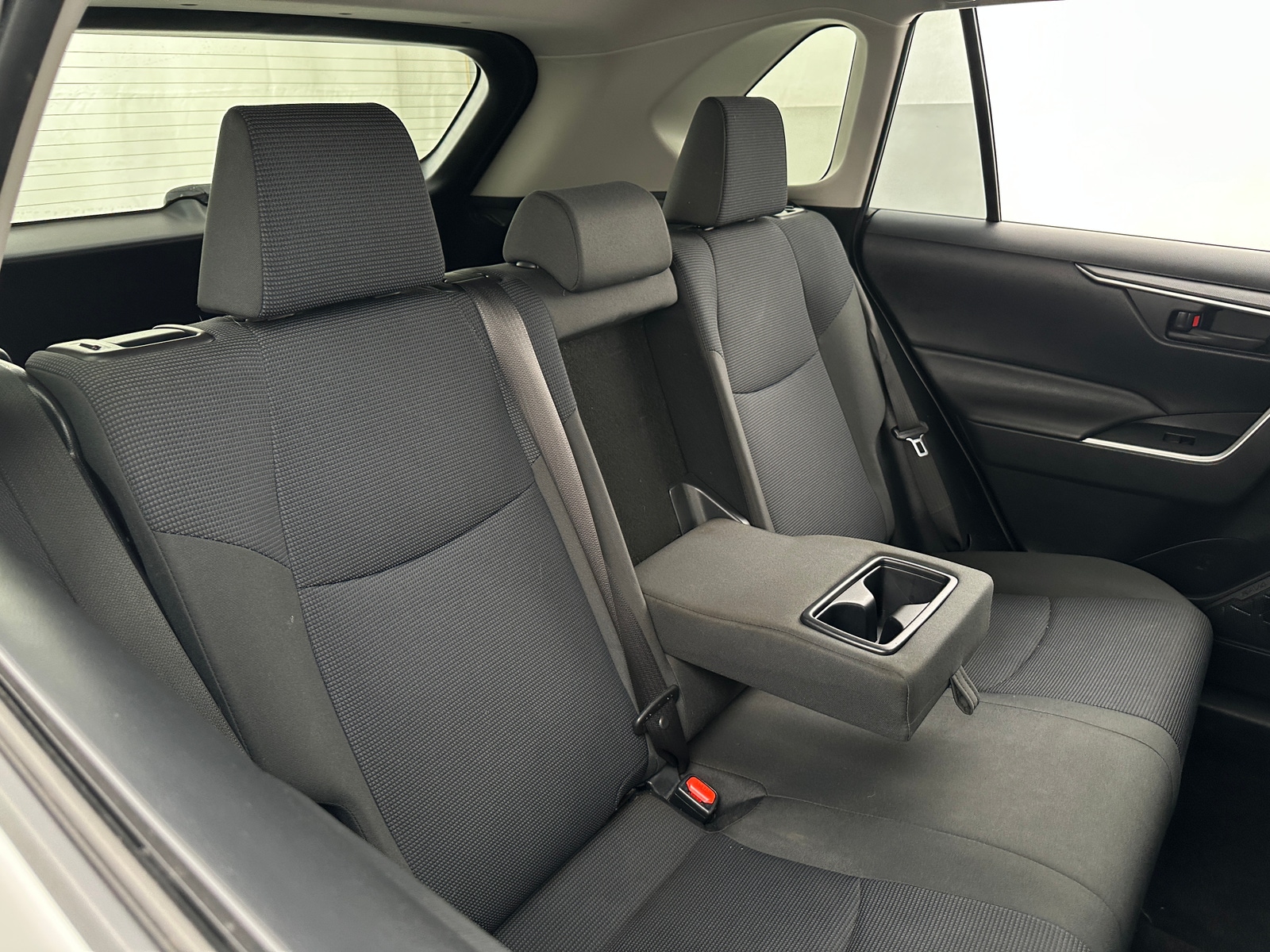 Thumbnail: 2019 Toyota RAV4 - 6