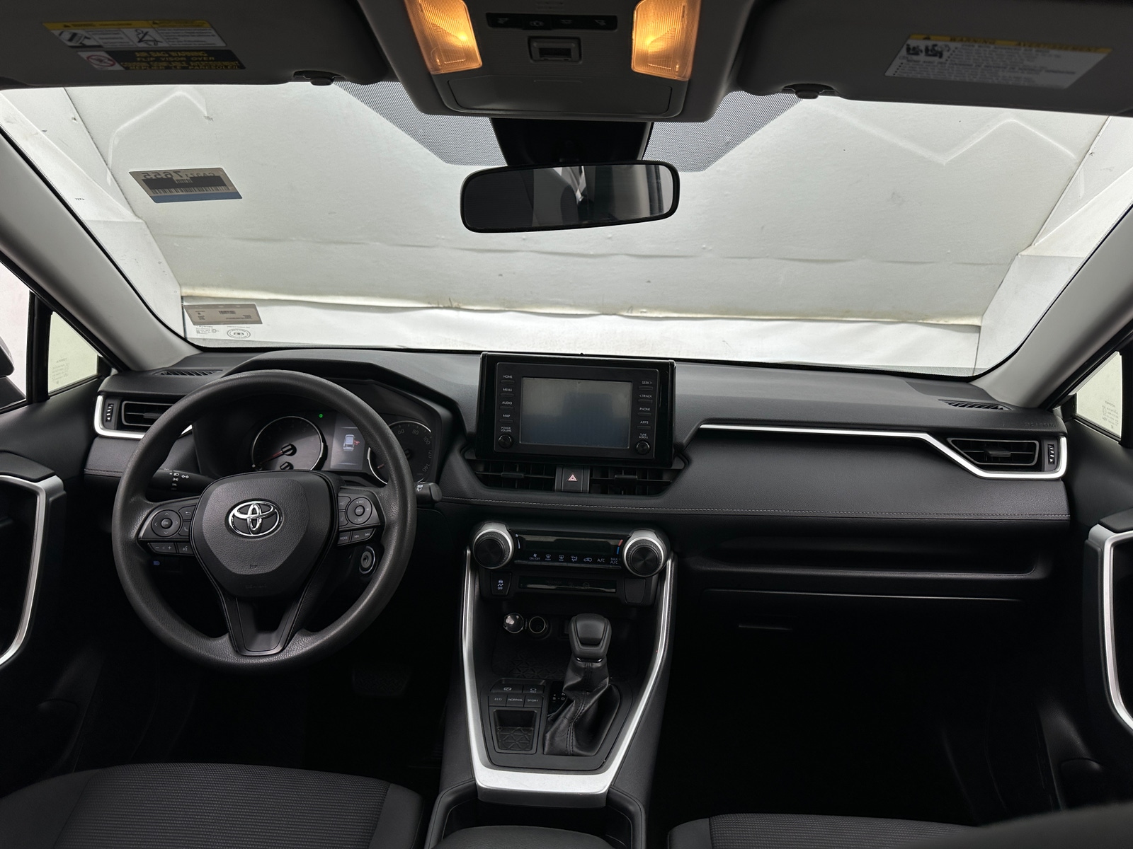 Thumbnail: 2019 Toyota RAV4 - 3
