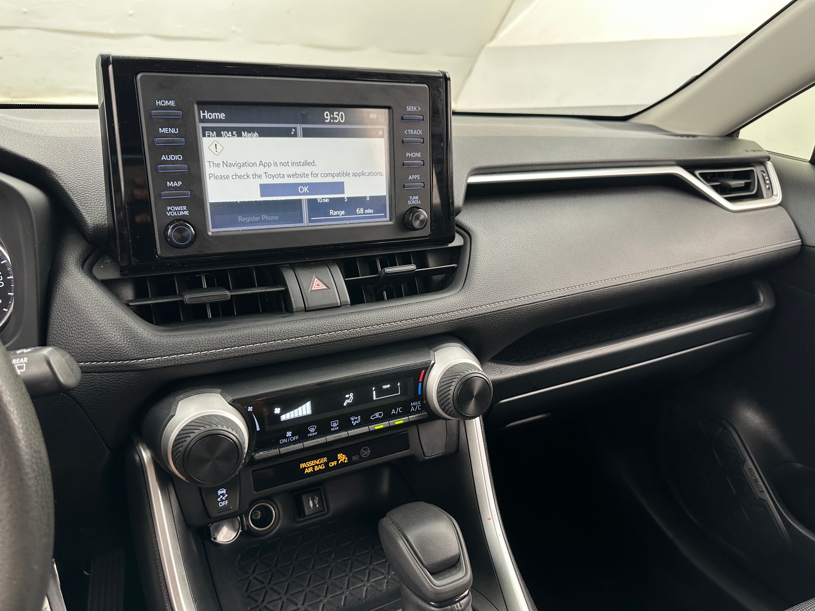 Thumbnail: 2019 Toyota RAV4 - 4