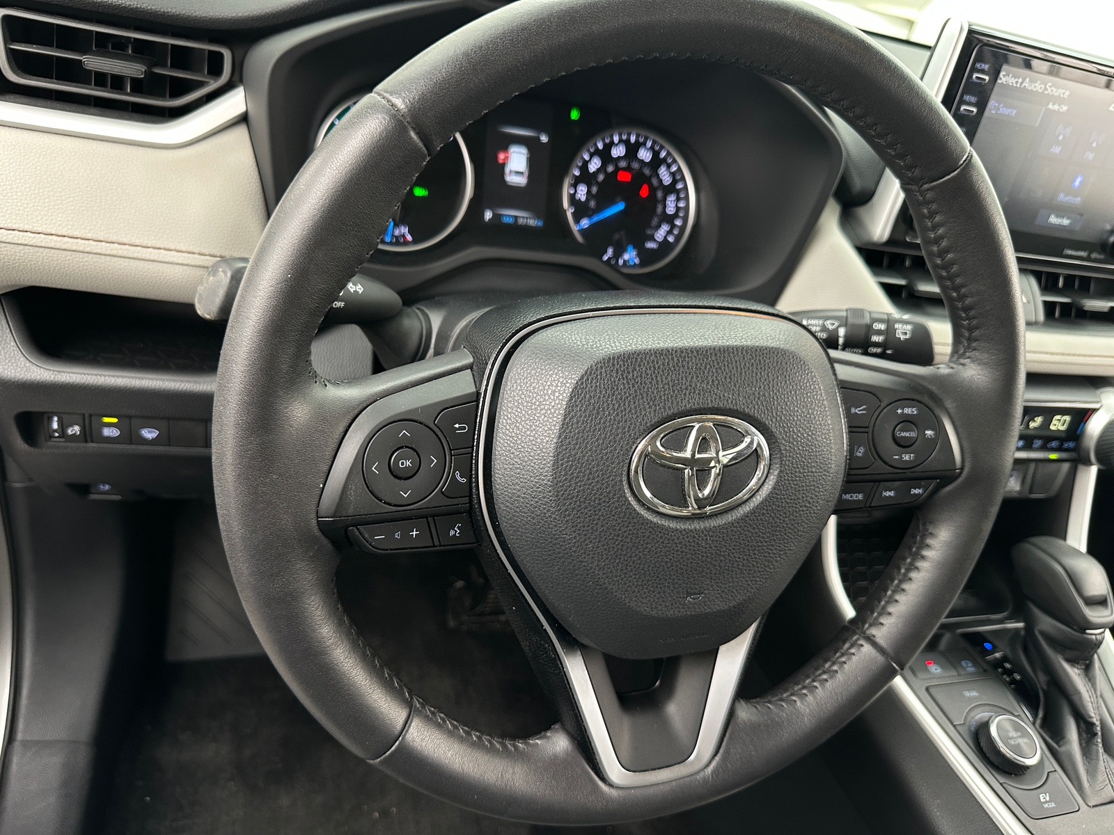 Thumbnail: 2021 Toyota RAV4 - 5