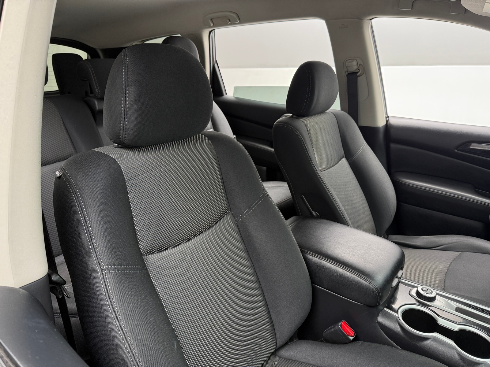 Thumbnail: 2020 Nissan Pathfinder - 2