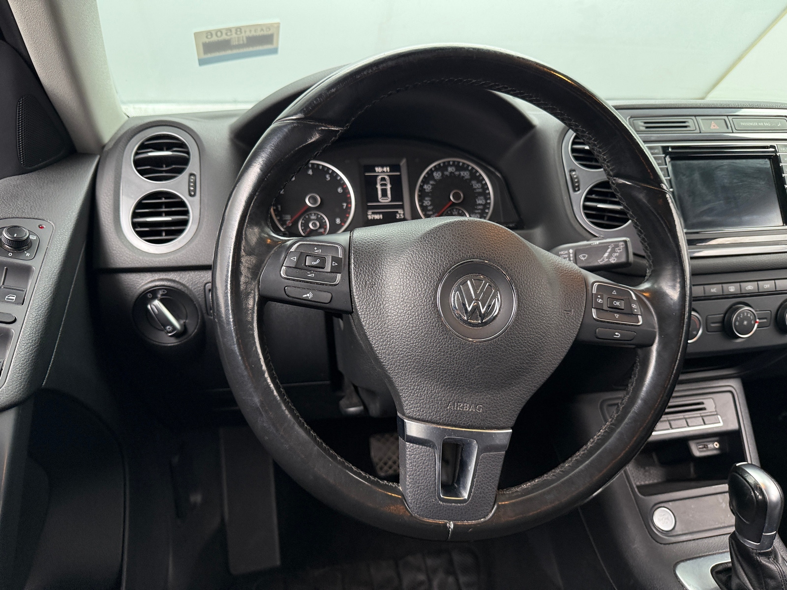 Thumbnail: 2017 Volkswagen Tiguan - 5