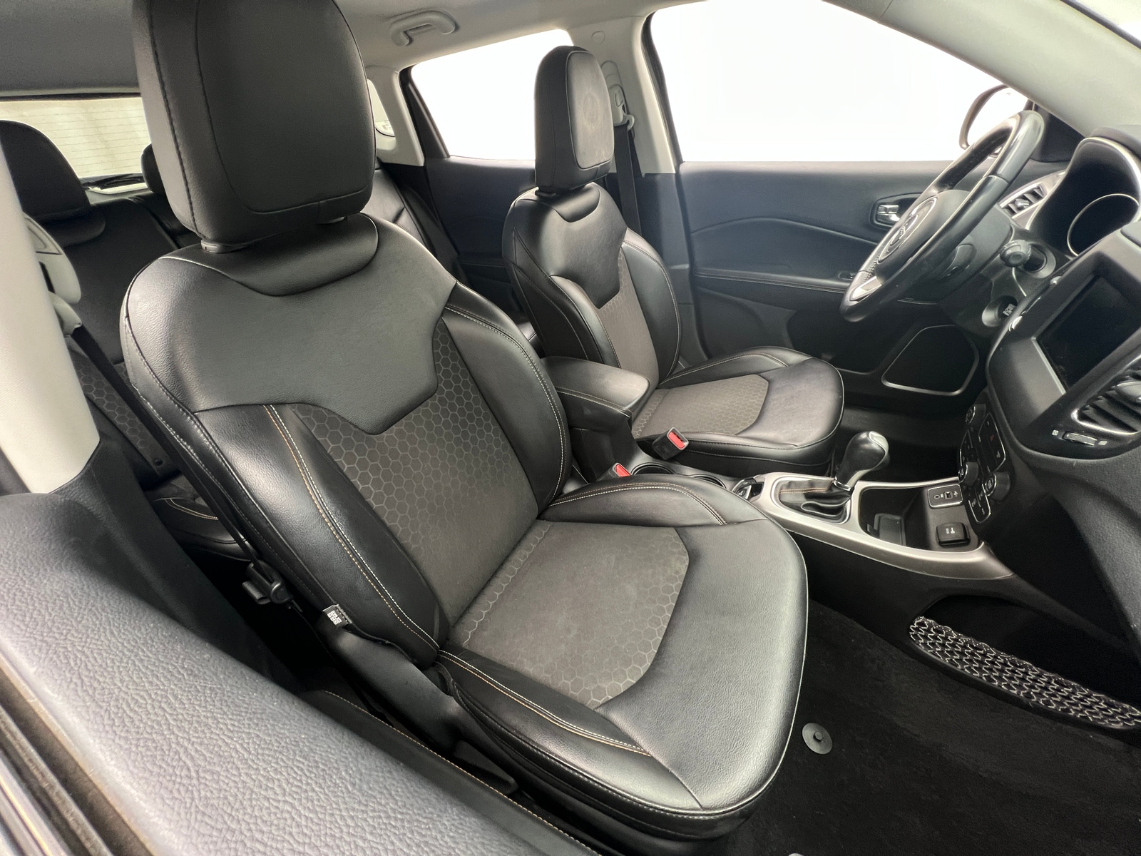 Thumbnail: 2020 Jeep Compass - 2