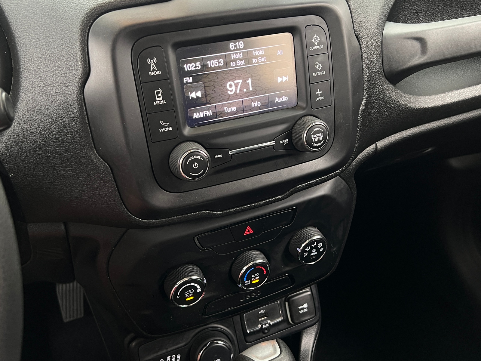 Thumbnail: 2018 Jeep Renegade - 4