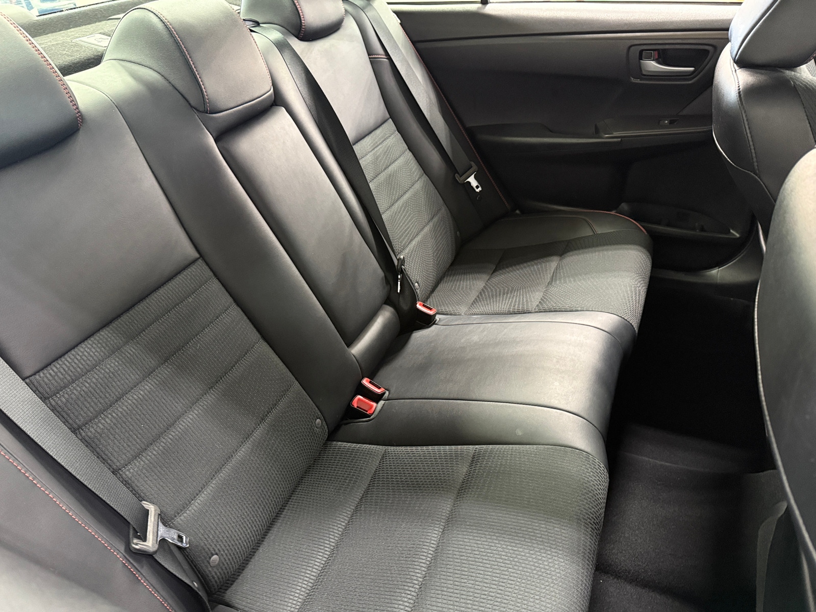 Thumbnail: 2017 Toyota Camry - 6