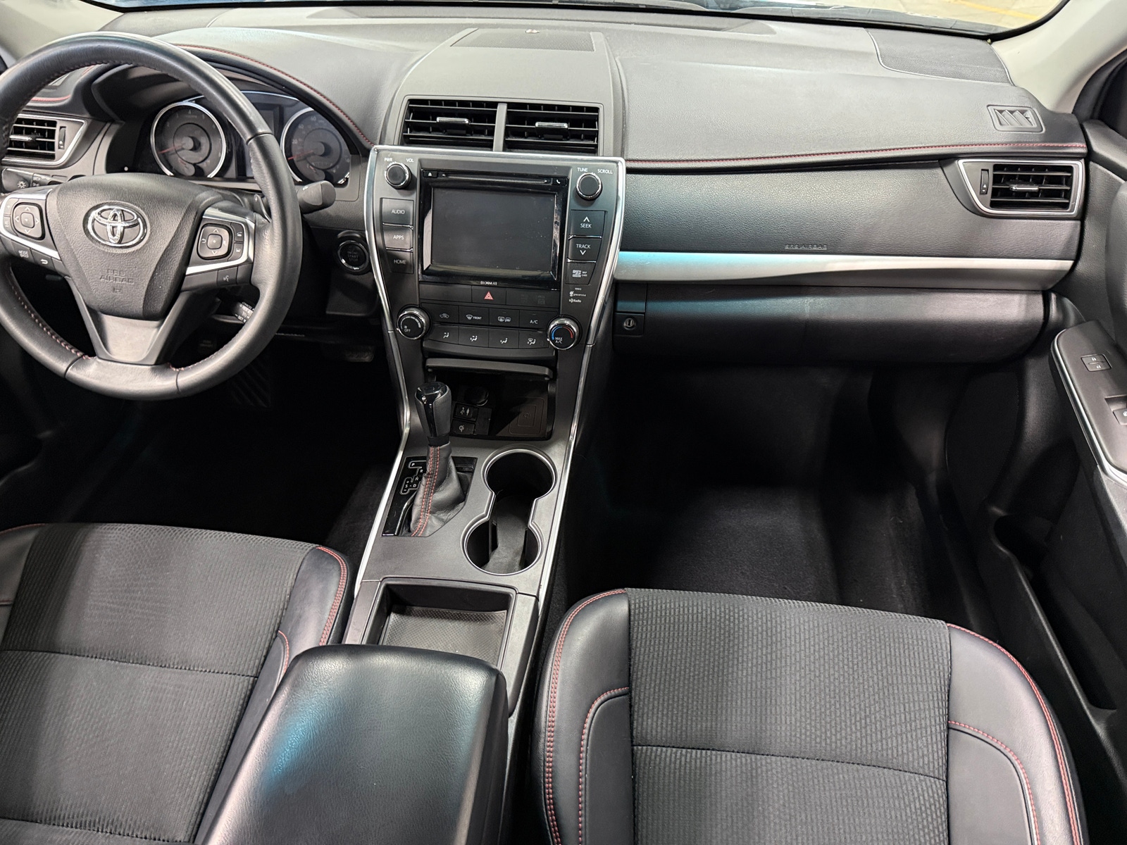 Thumbnail: 2017 Toyota Camry - 3