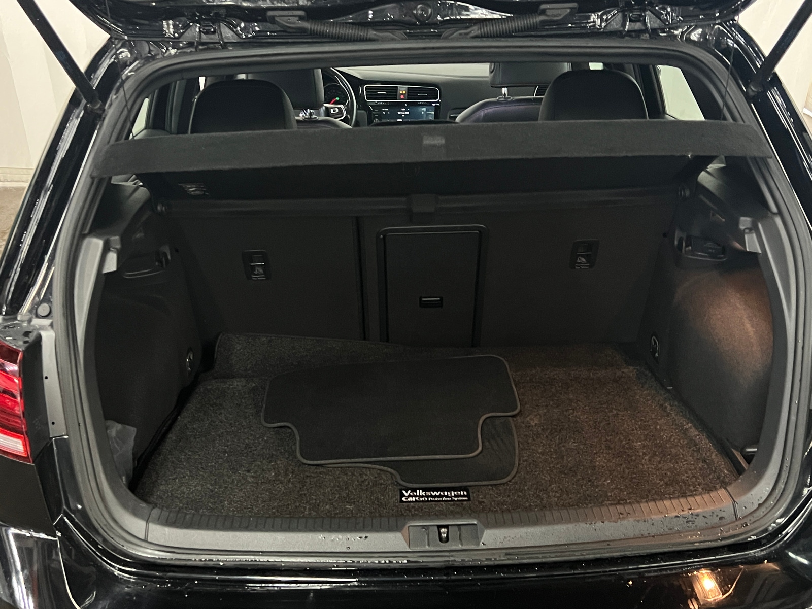 Thumbnail: 2019 Volkswagen Golf - 7